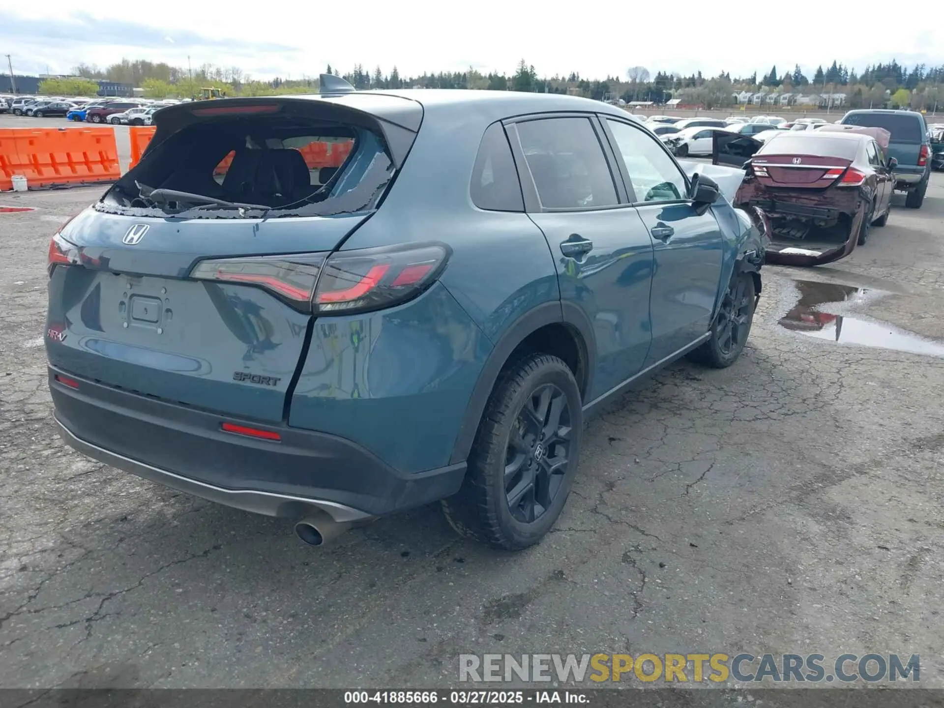 4 Photograph of a damaged car 3CZRZ2H53RM719000 HONDA HR-V 2024