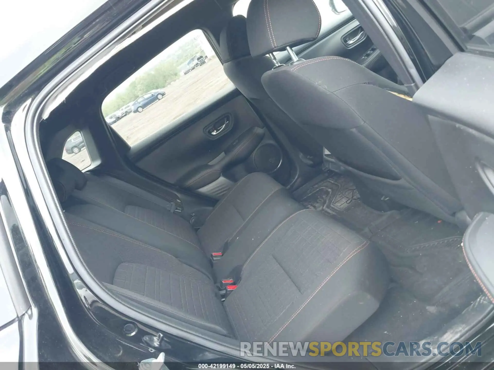 8 Photograph of a damaged car 3CZRZ2H54RM728918 HONDA HR-V 2024