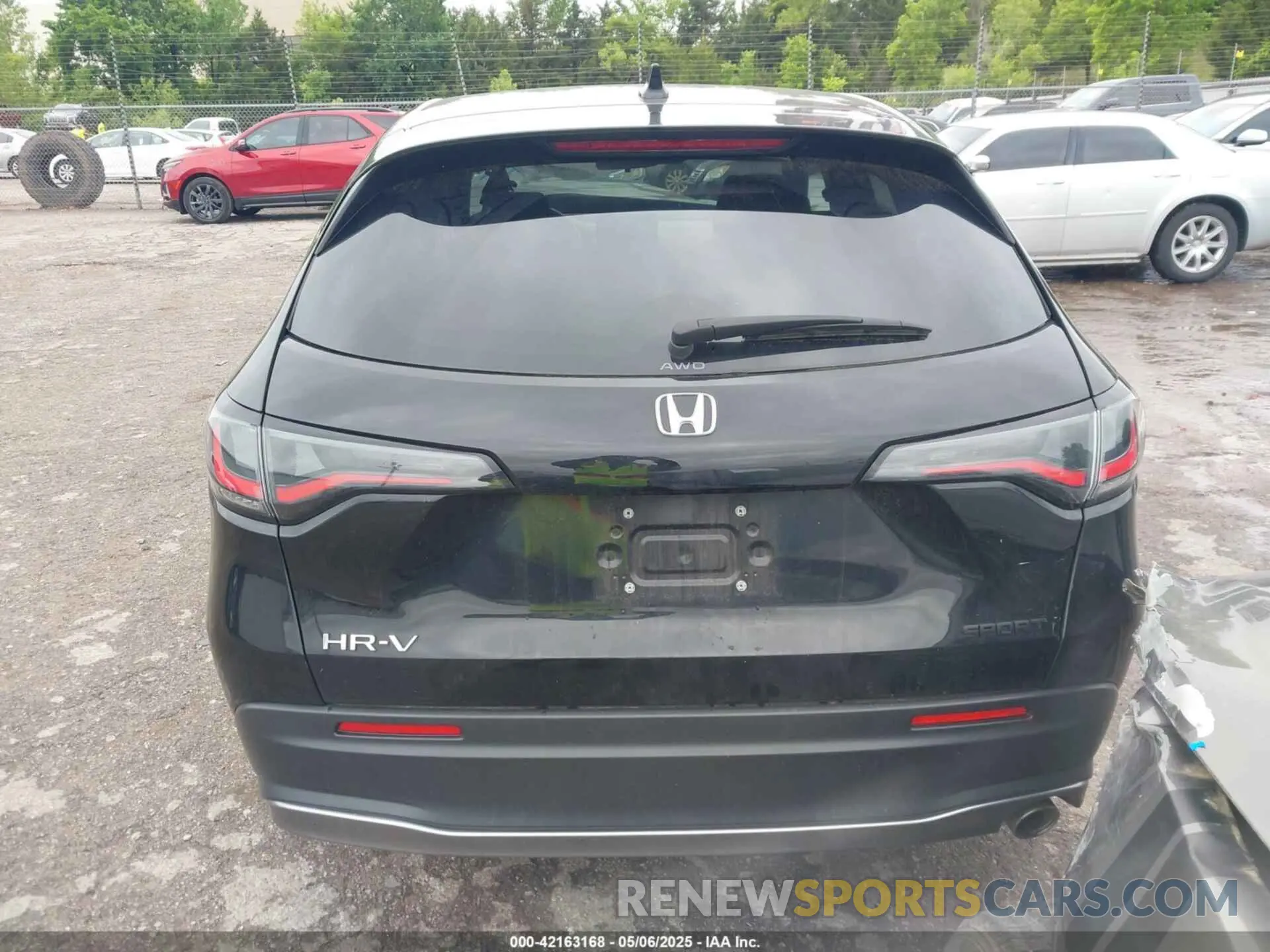 16 Photograph of a damaged car 3CZRZ2H54RM748800 HONDA HR-V 2024