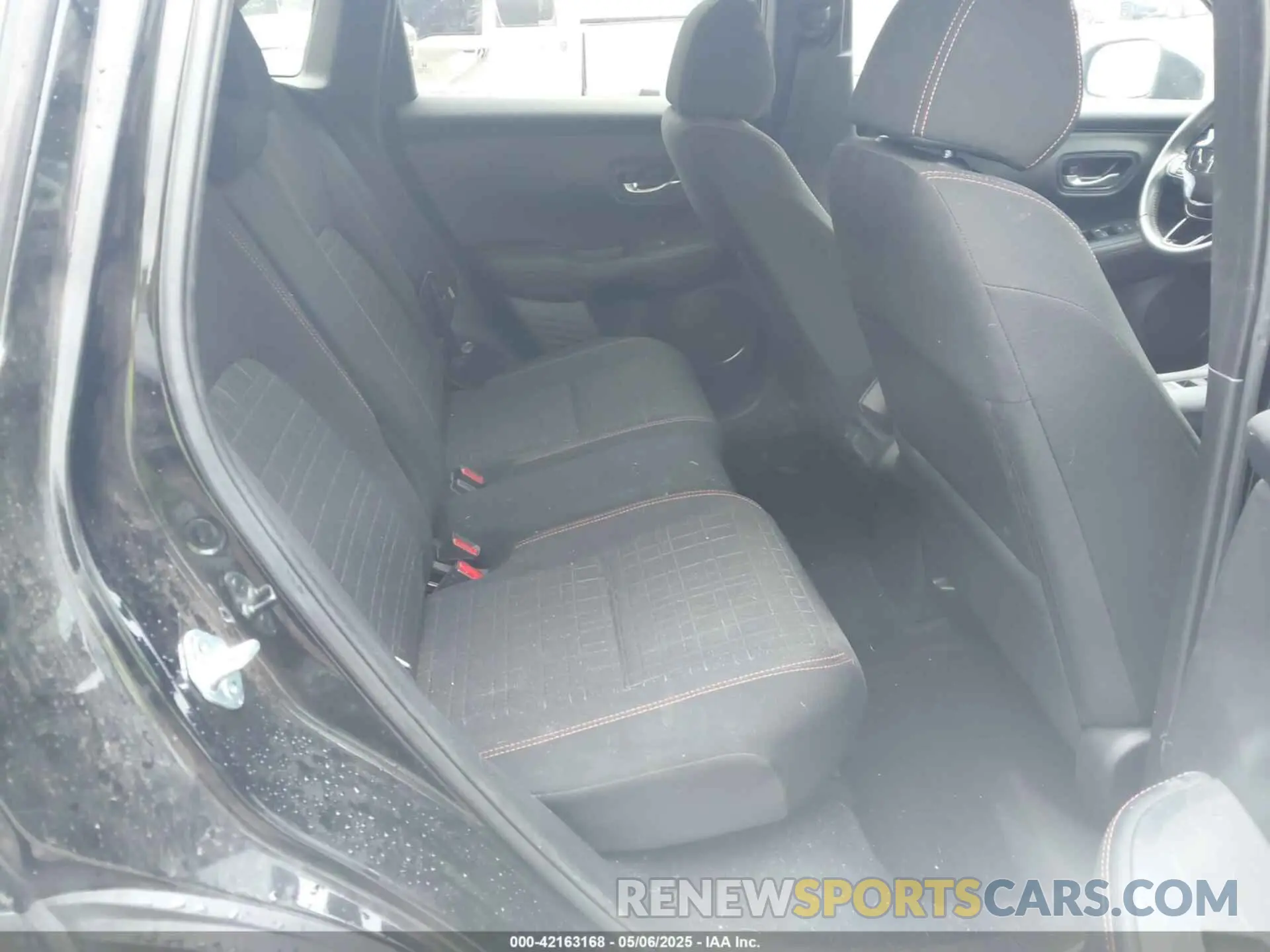 8 Photograph of a damaged car 3CZRZ2H54RM748800 HONDA HR-V 2024