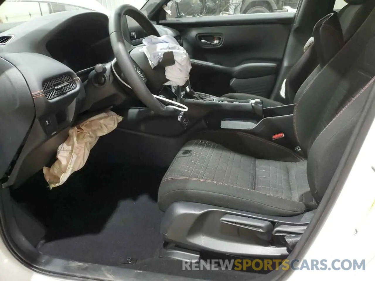 7 Фотография поврежденного автомобиля 3CZRZ2H55RM784902 HONDA HR-V 2024
