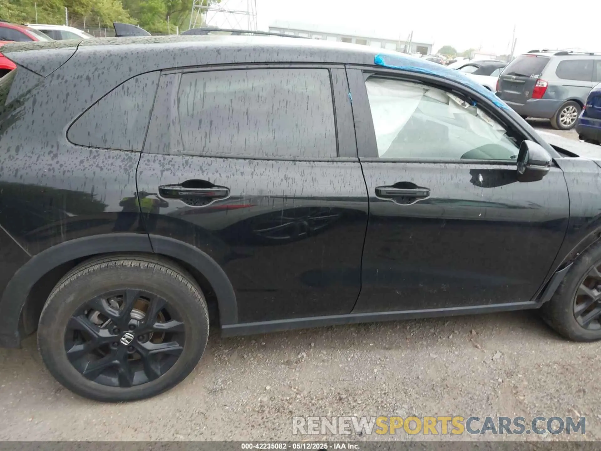 13 Photograph of a damaged car 3CZRZ2H57RM701390 HONDA HR-V 2024