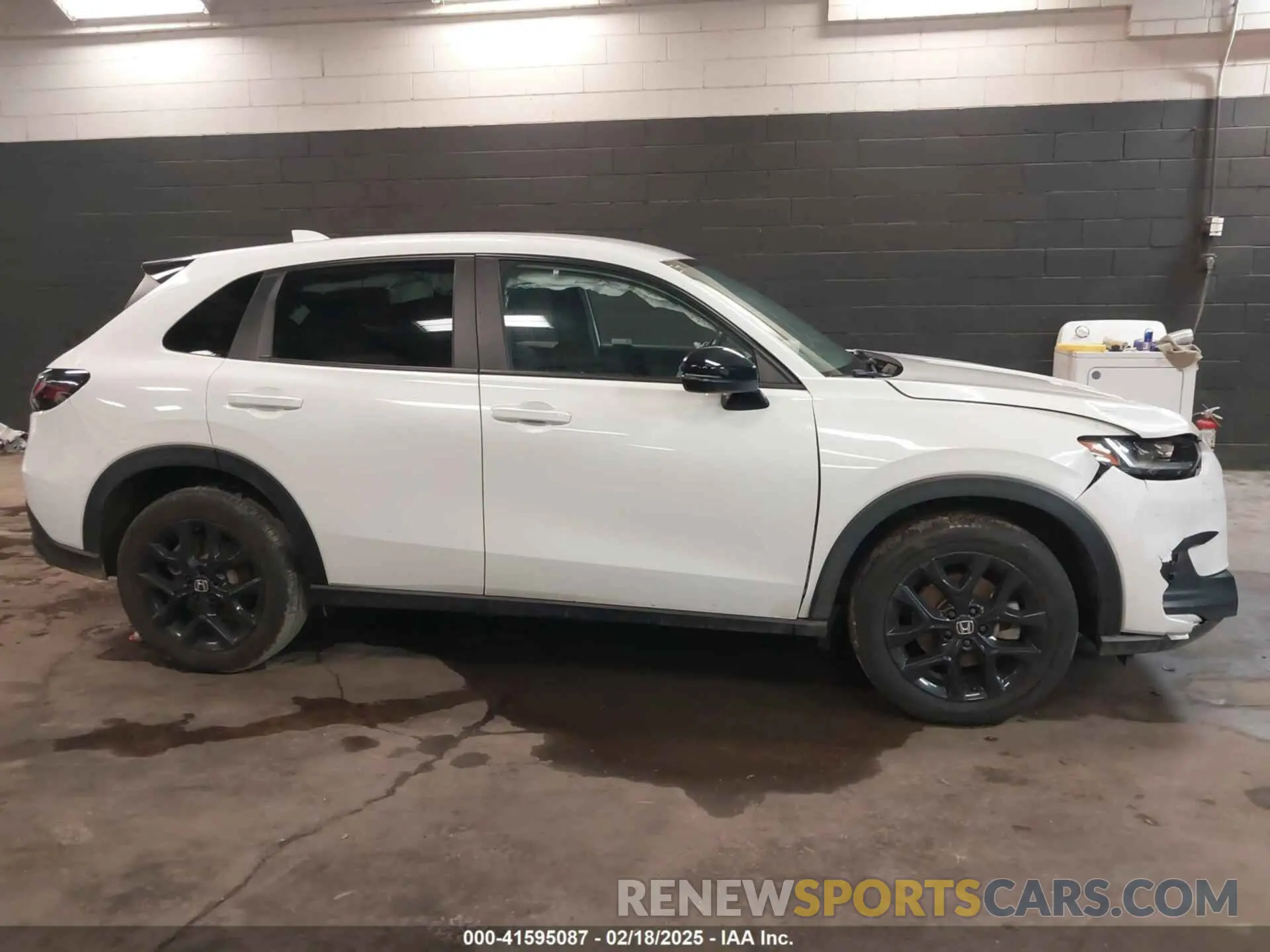 13 Фотография поврежденного автомобиля 3CZRZ2H57RM734230 HONDA HR-V 2024