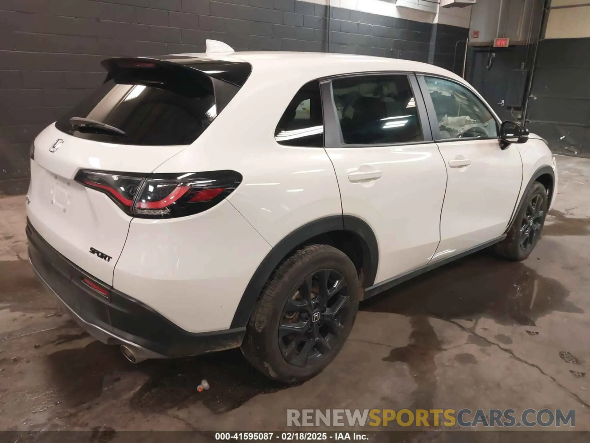 4 Фотография поврежденного автомобиля 3CZRZ2H57RM734230 HONDA HR-V 2024