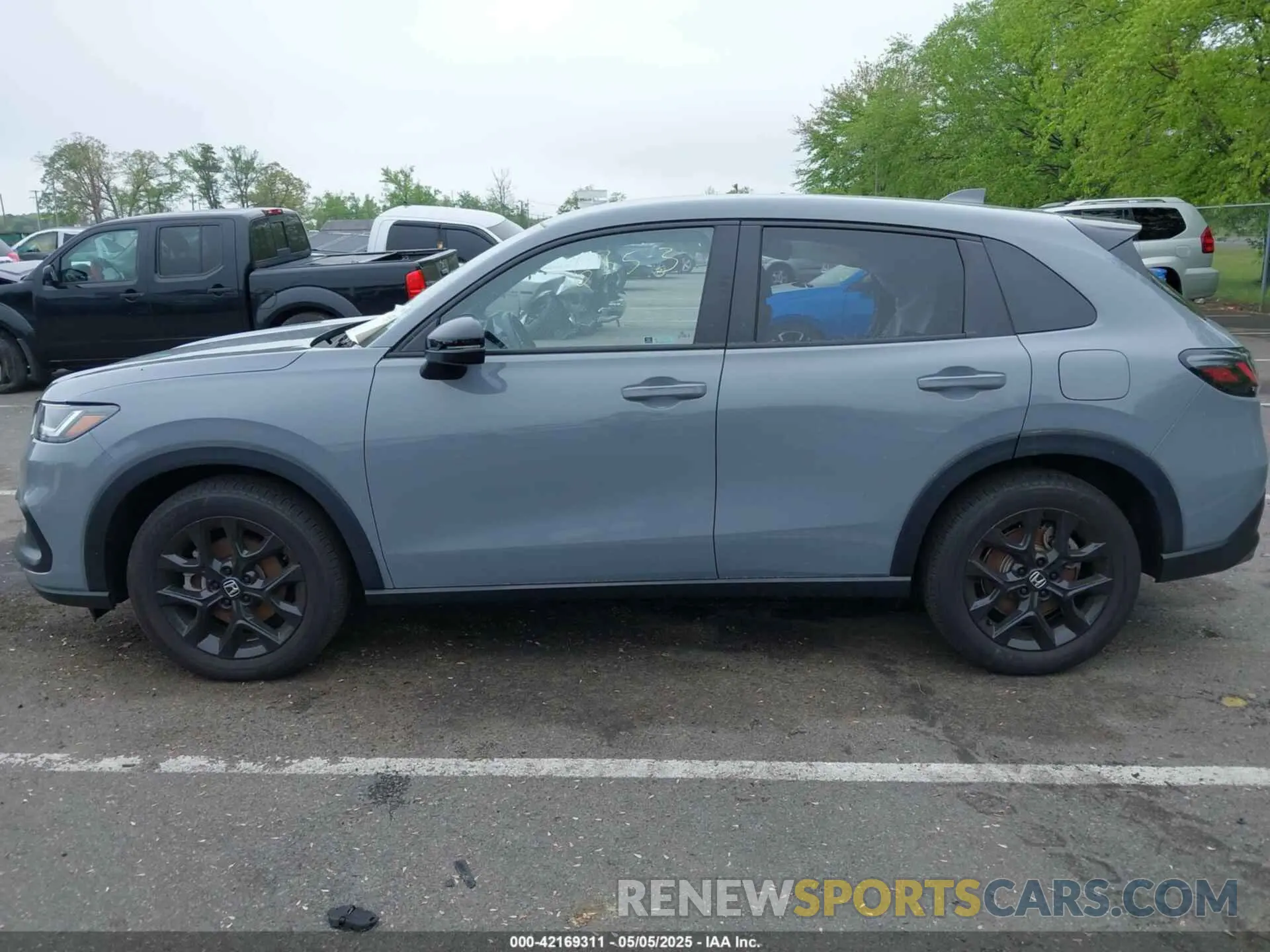 14 Photograph of a damaged car 3CZRZ2H57RM735474 HONDA HR-V 2024