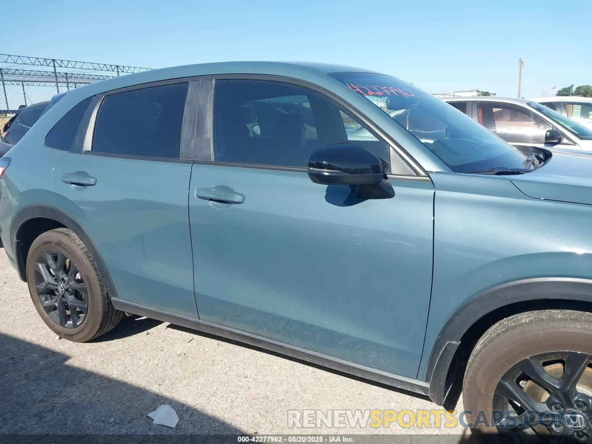 13 Photograph of a damaged car 3CZRZ2H57RM747513 HONDA HR-V 2024