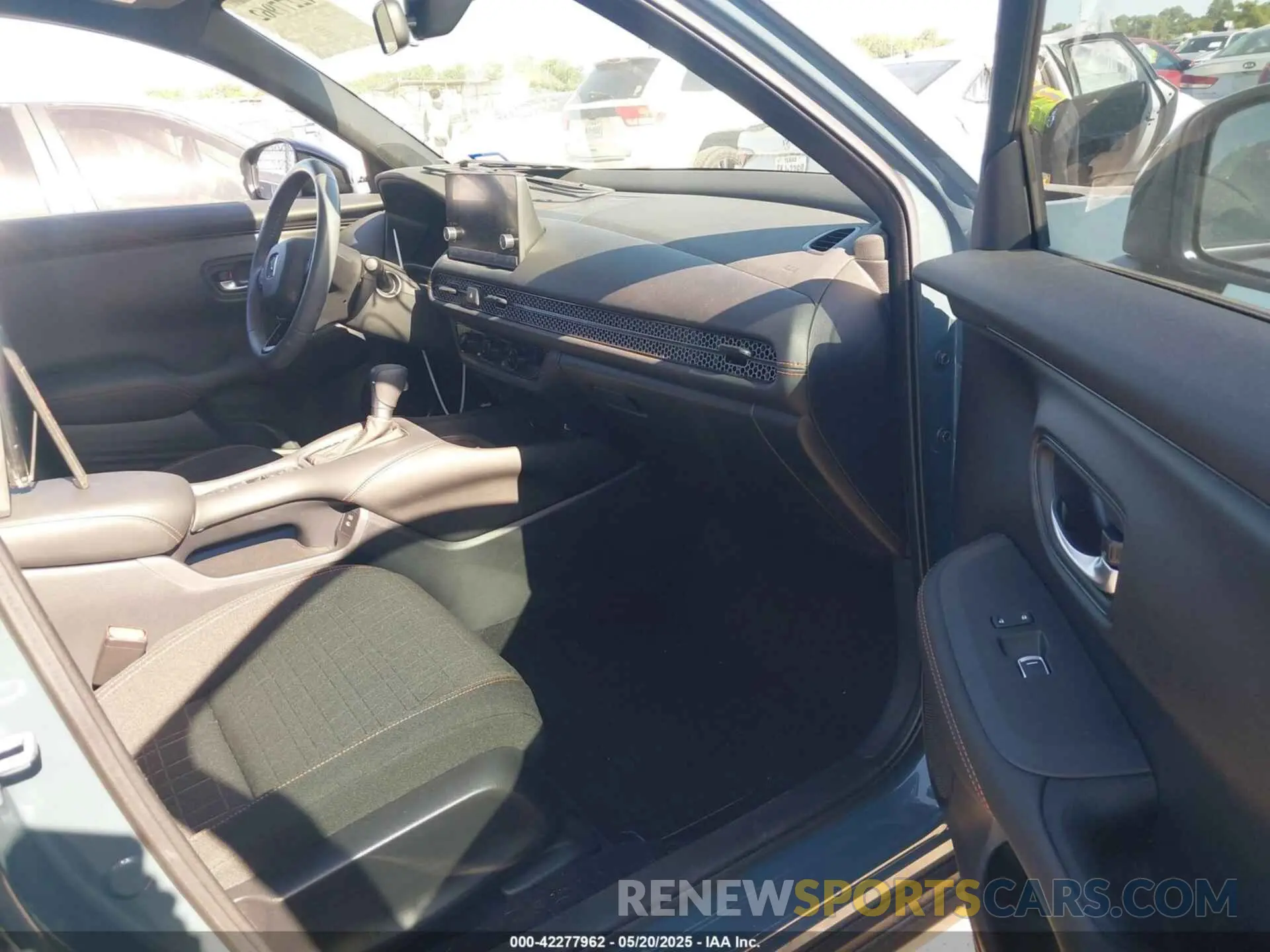 5 Photograph of a damaged car 3CZRZ2H57RM747513 HONDA HR-V 2024