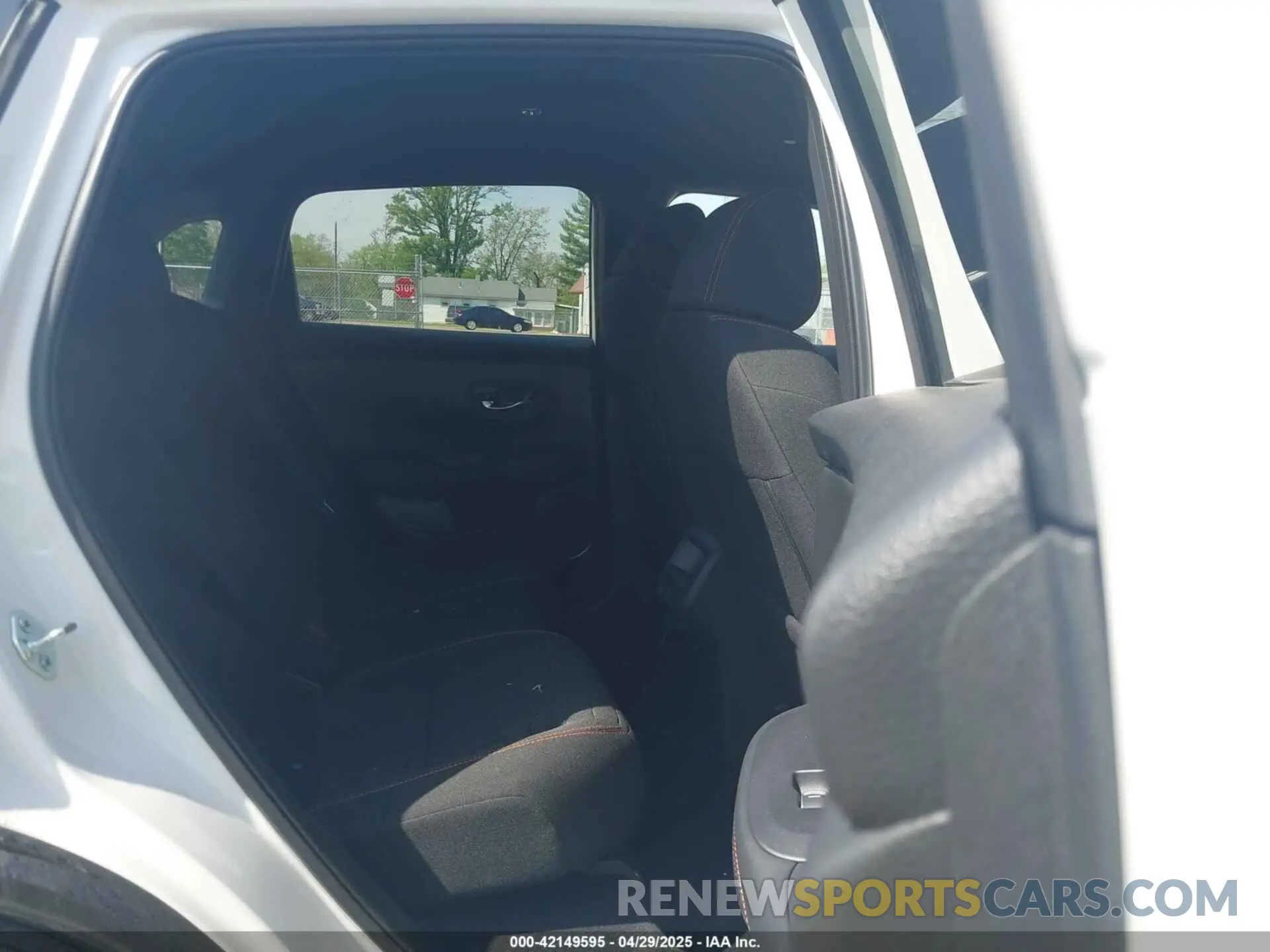 8 Photograph of a damaged car 3CZRZ2H57RM784464 HONDA HR-V 2024