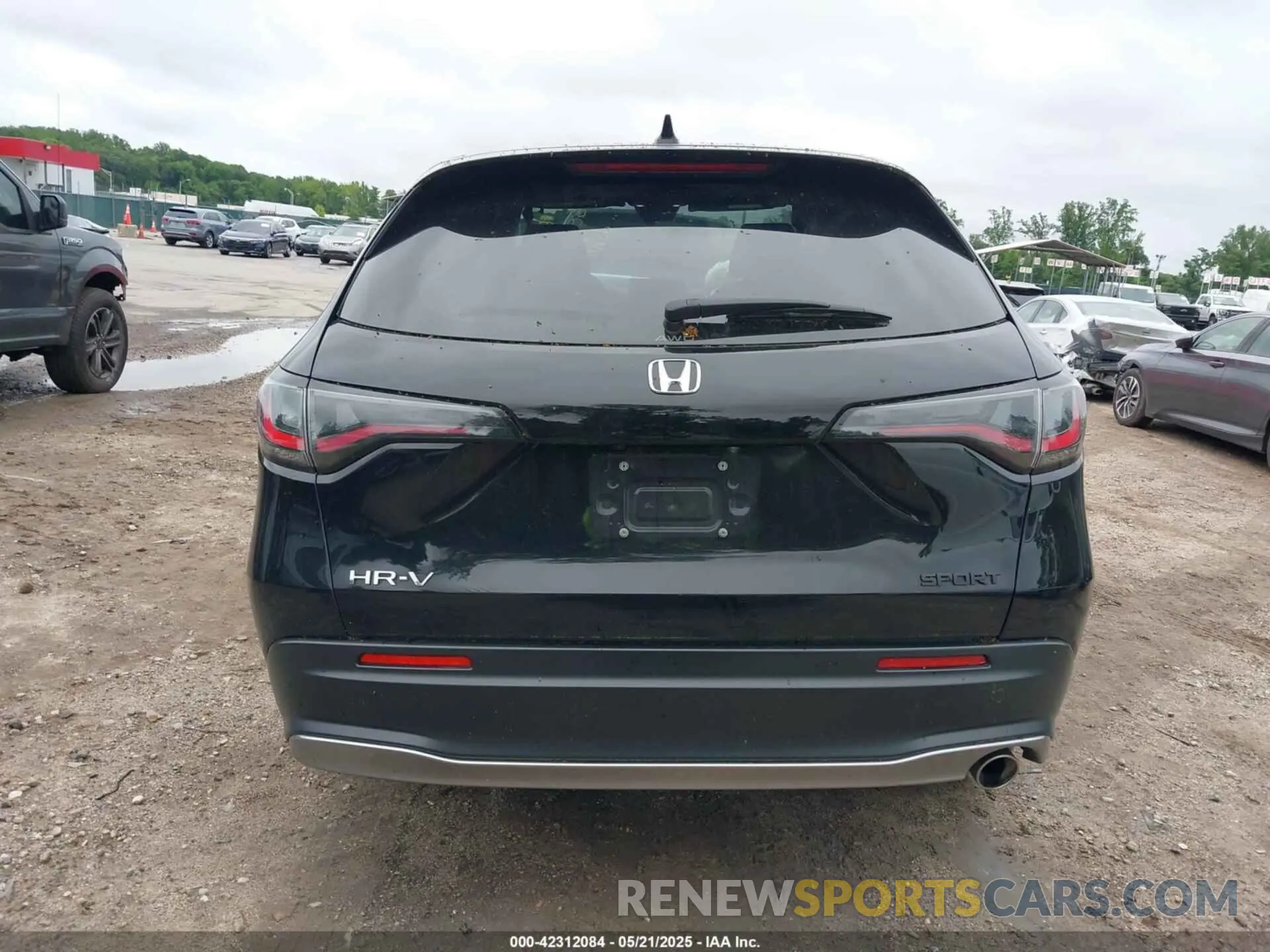 16 Фотография поврежденного автомобиля 3CZRZ2H59RM712228 HONDA HR-V 2024
