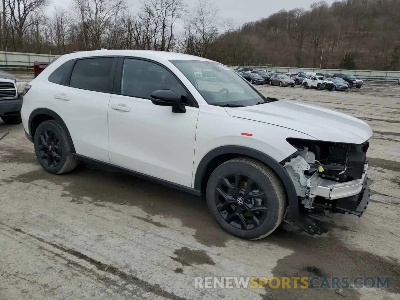 4 Photograph of a damaged car 3CZRZ2H59RM737260 HONDA HR-V 2024