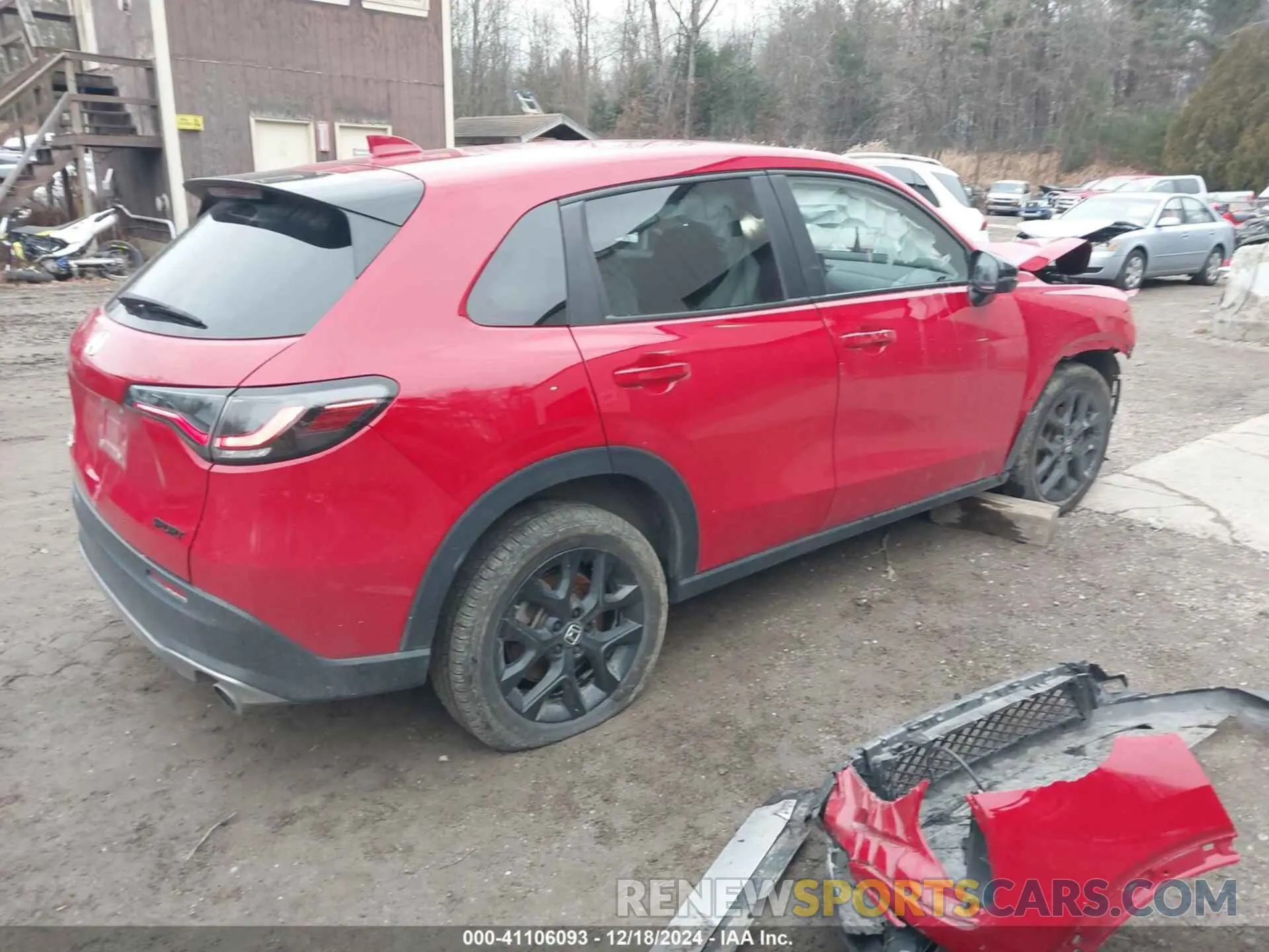 4 Photograph of a damaged car 3CZRZ2H5XRM726381 HONDA HR-V 2024