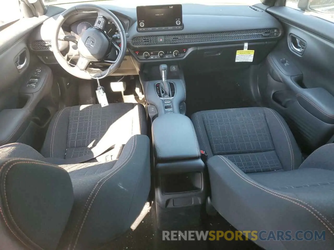 8 Photograph of a damaged car 3CZRZ2H5XRM762474 HONDA HR-V 2024