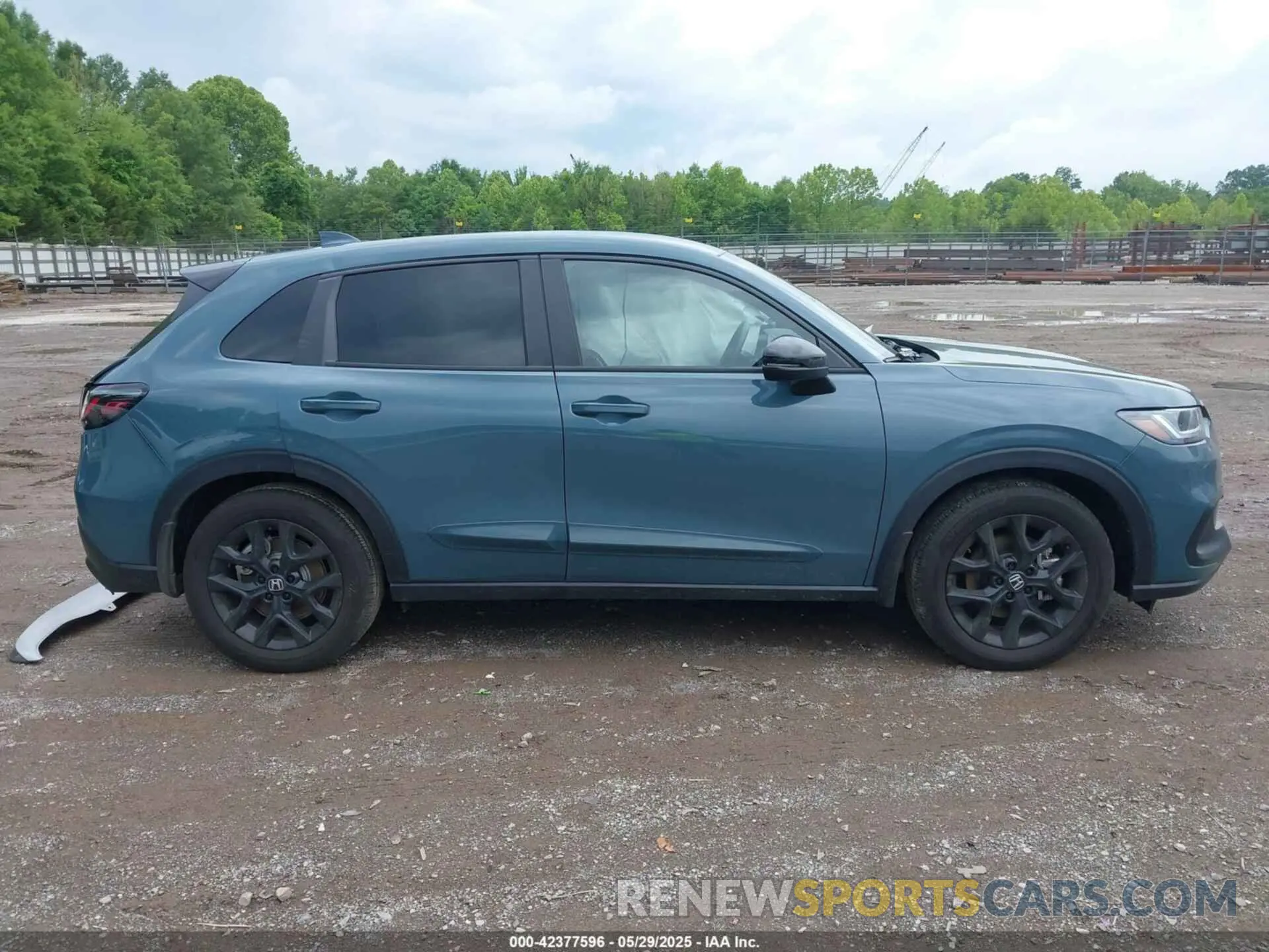 13 Photograph of a damaged car 3CZRZ2H5XRM776715 HONDA HR-V 2024
