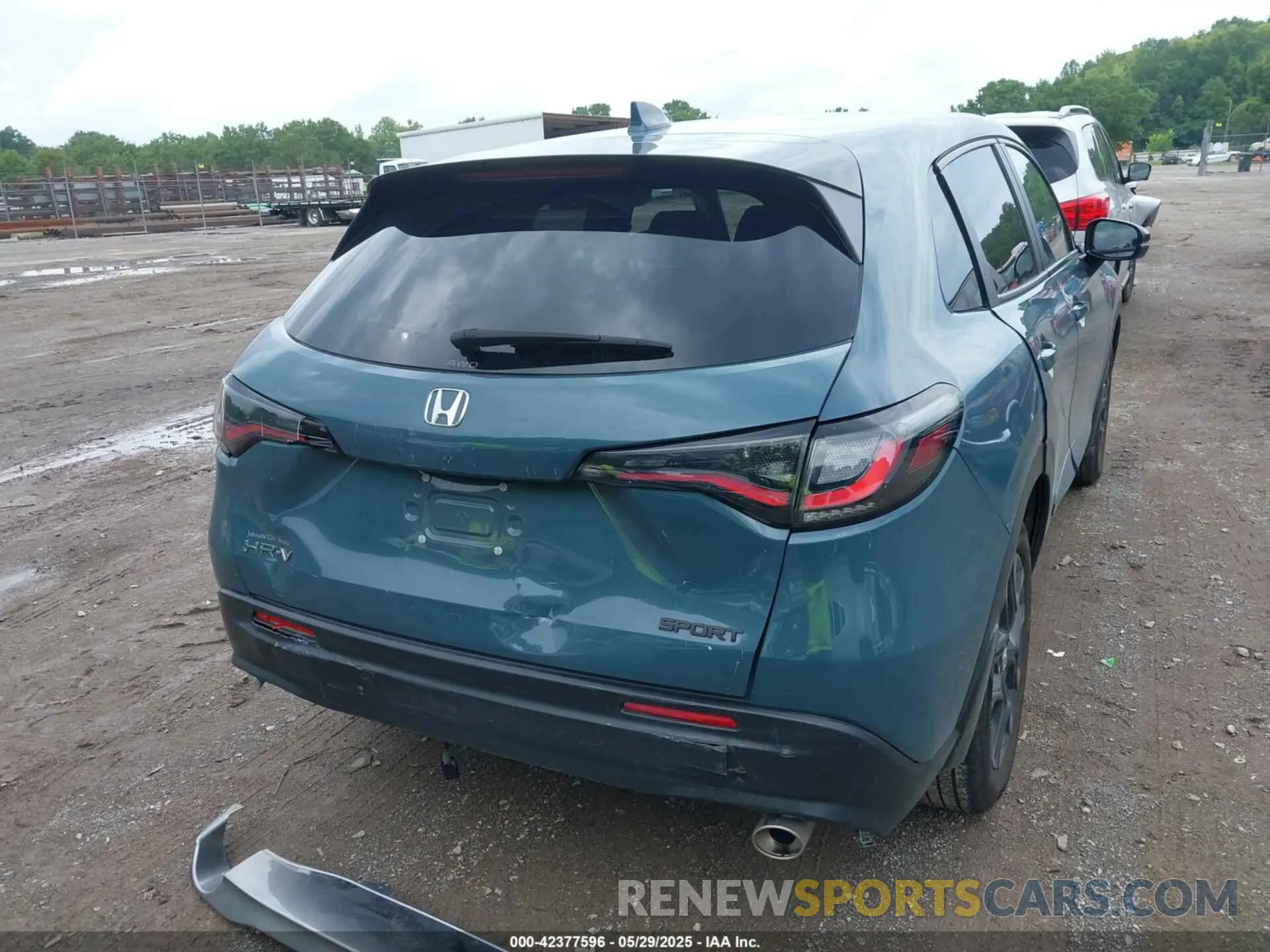 6 Photograph of a damaged car 3CZRZ2H5XRM776715 HONDA HR-V 2024