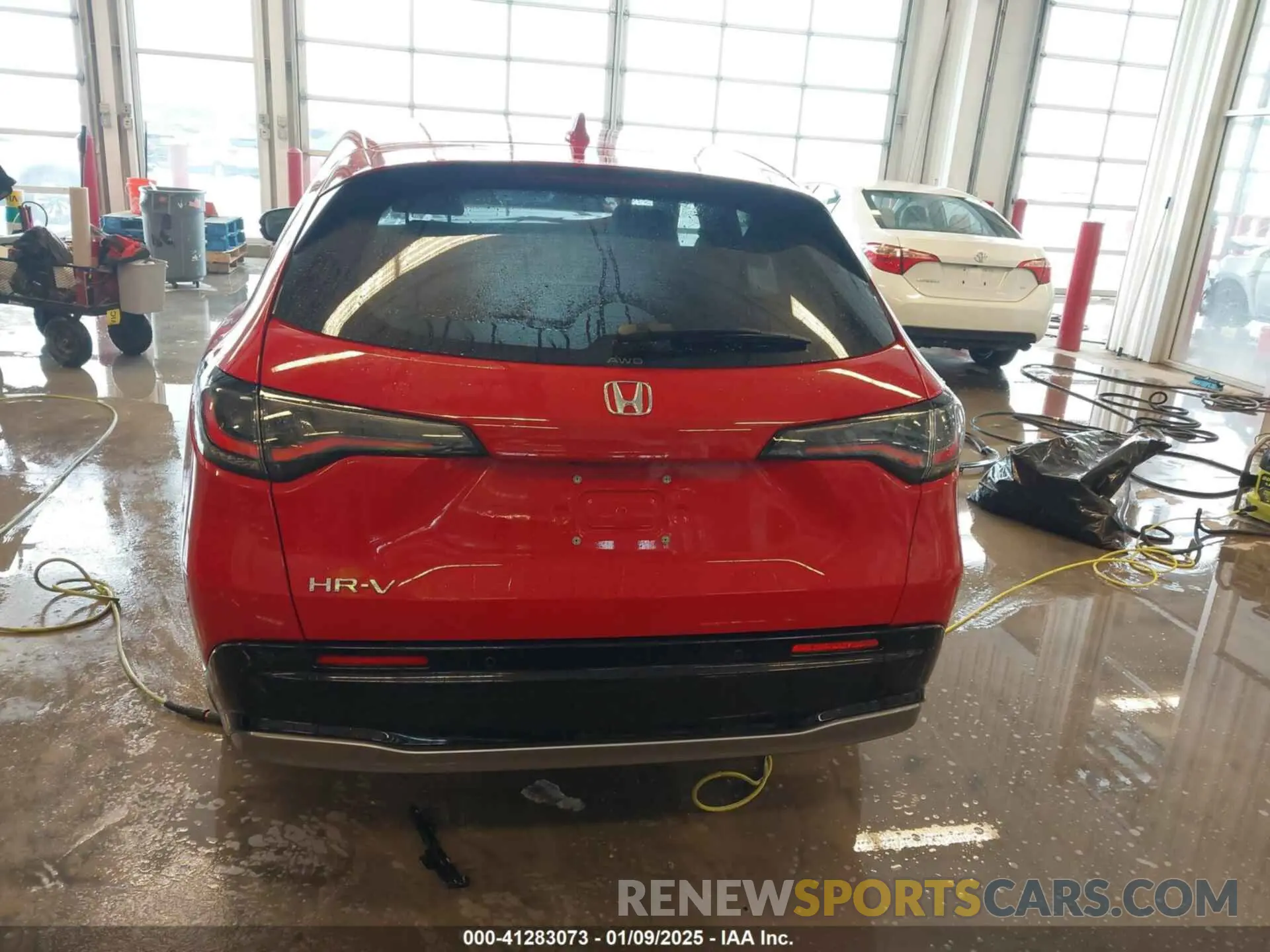 17 Photograph of a damaged car 3CZRZ2H71RM776488 HONDA HR-V 2024