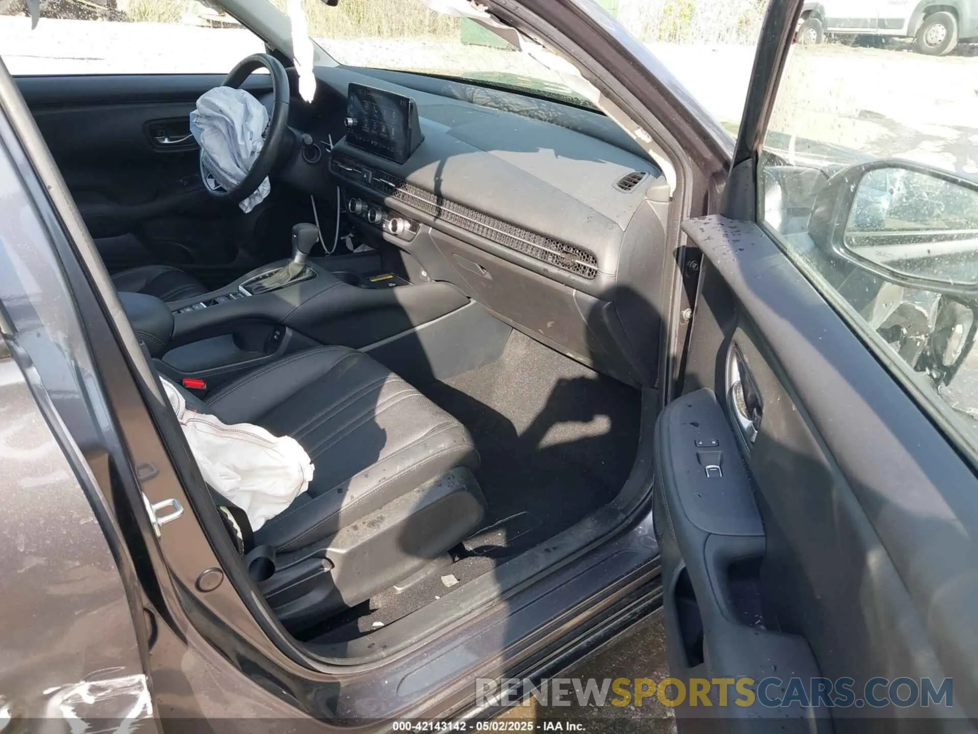 5 Photograph of a damaged car 3CZRZ2H73RM714011 HONDA HR-V 2024