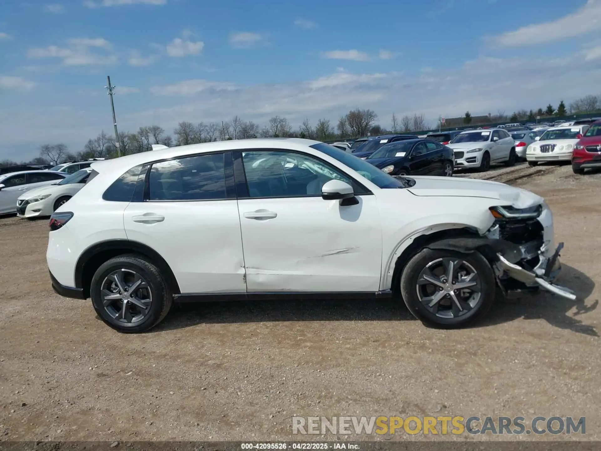13 Photograph of a damaged car 3CZRZ2H75RM762299 HONDA HR-V 2024