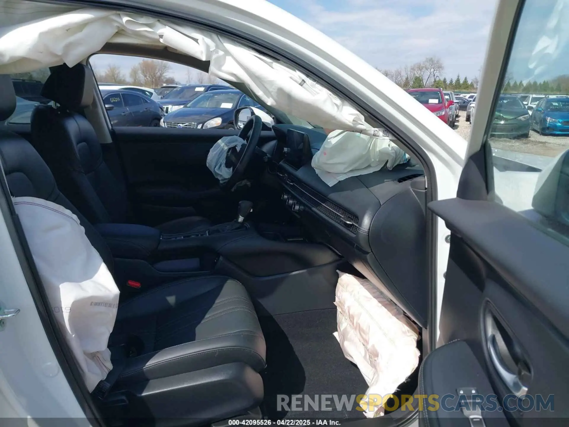 5 Photograph of a damaged car 3CZRZ2H75RM762299 HONDA HR-V 2024