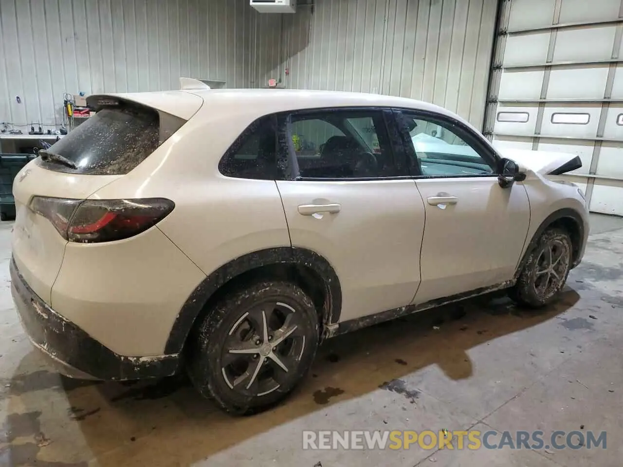 3 Photograph of a damaged car 3CZRZ2H76RM786272 HONDA HR-V 2024