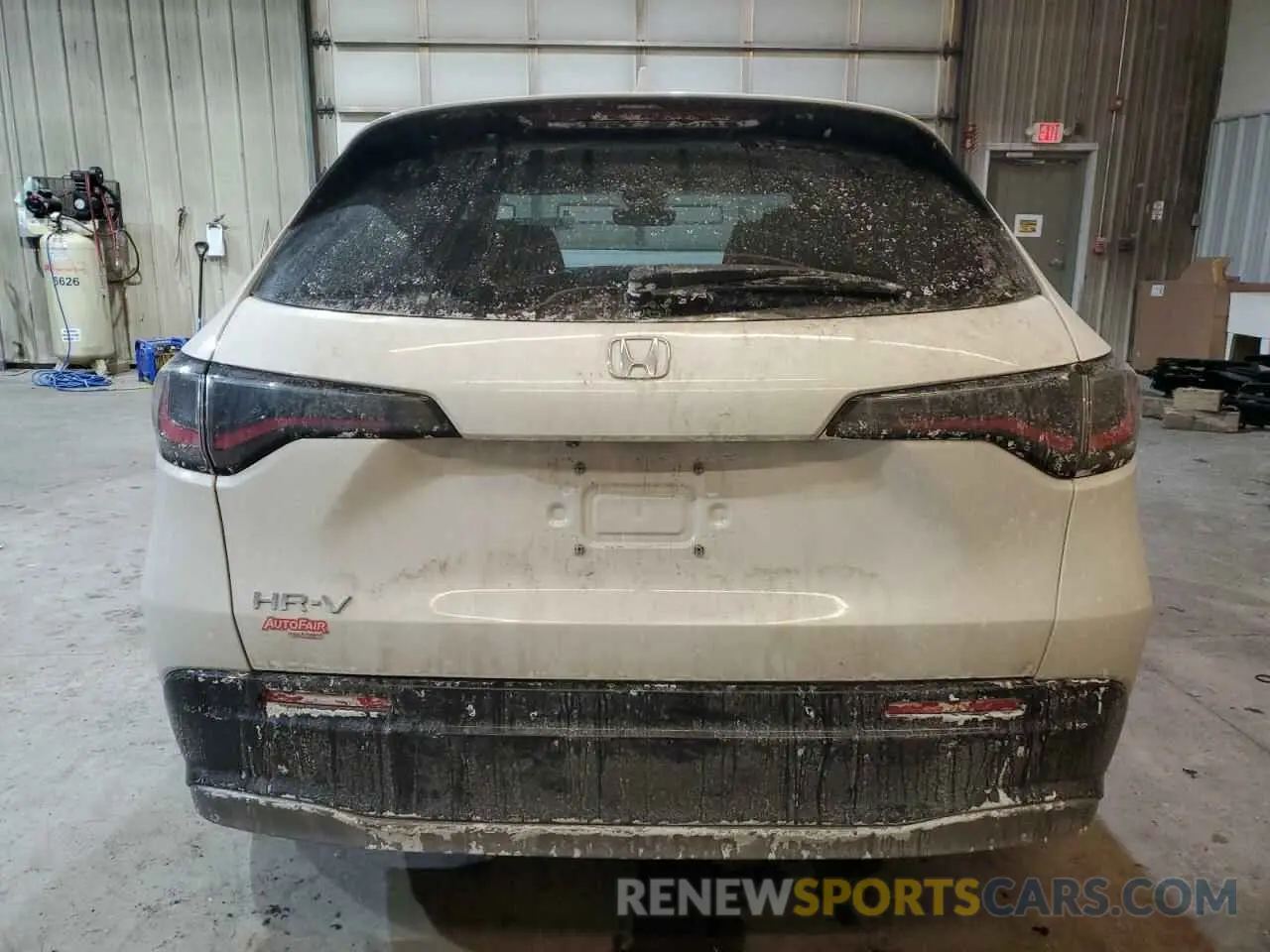 6 Photograph of a damaged car 3CZRZ2H76RM786272 HONDA HR-V 2024