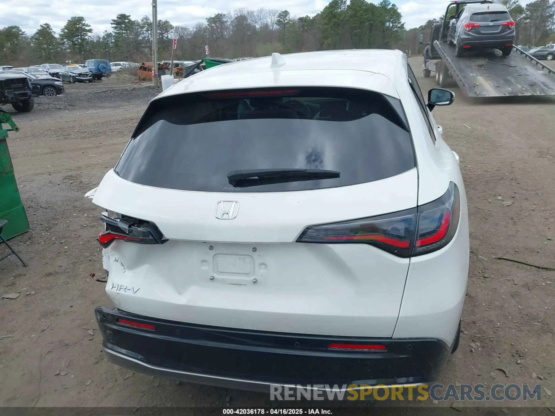 16 Photograph of a damaged car 3CZRZ2H78RM726056 HONDA HR-V 2024