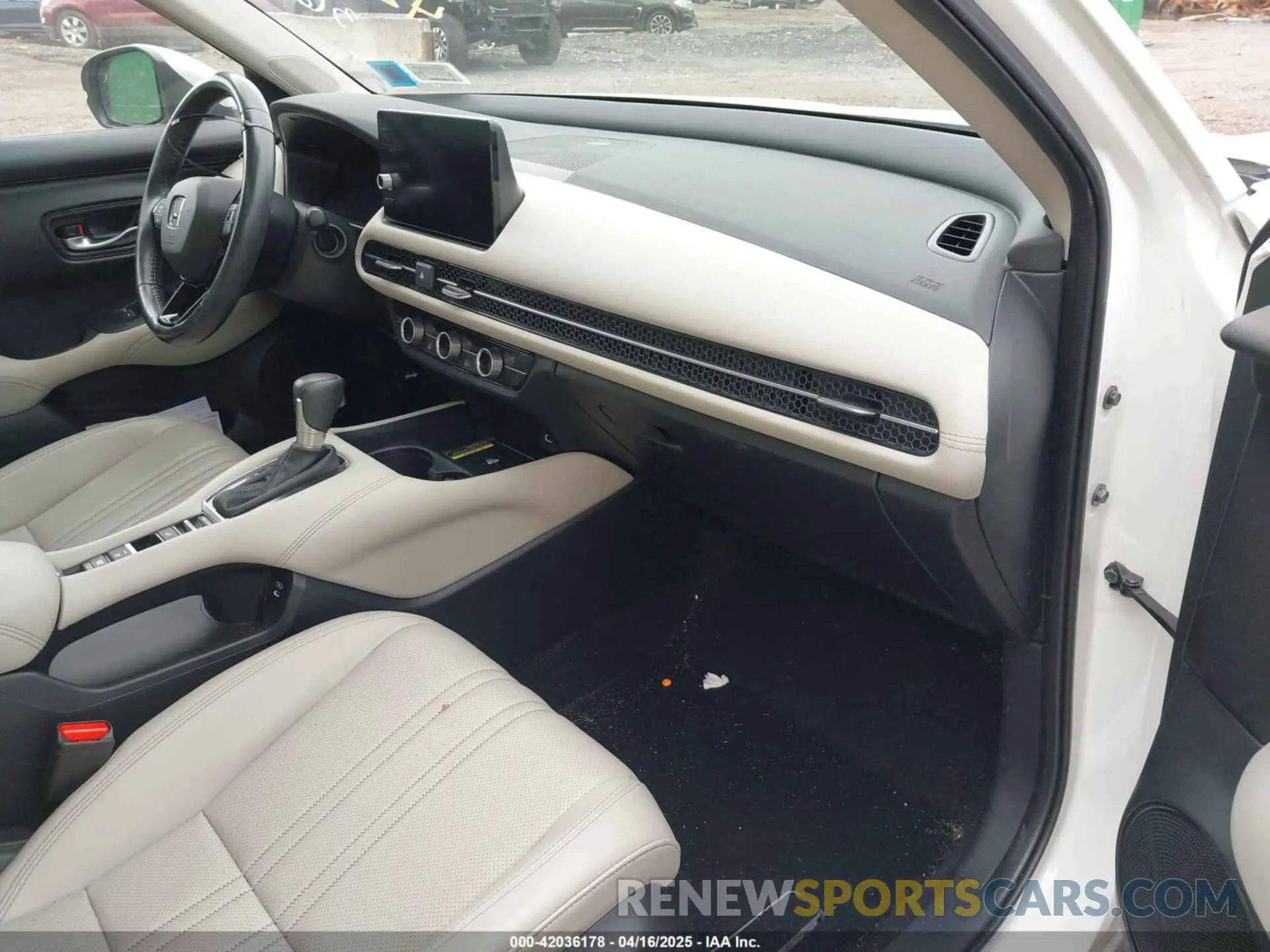 5 Photograph of a damaged car 3CZRZ2H78RM726056 HONDA HR-V 2024