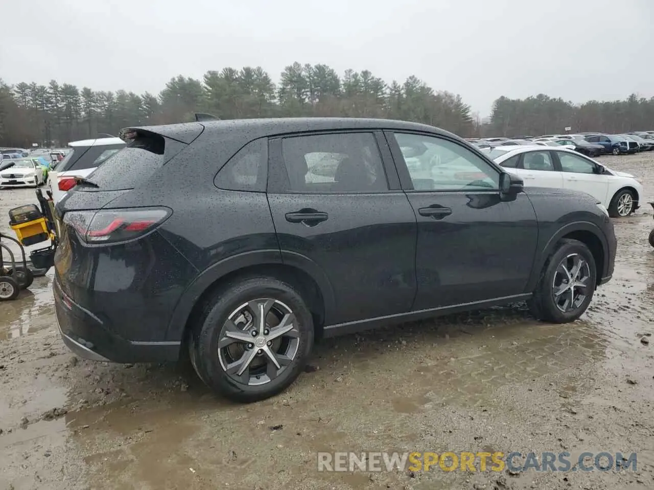 3 Photograph of a damaged car 3CZRZ2H7XRM785402 HONDA HR-V 2024