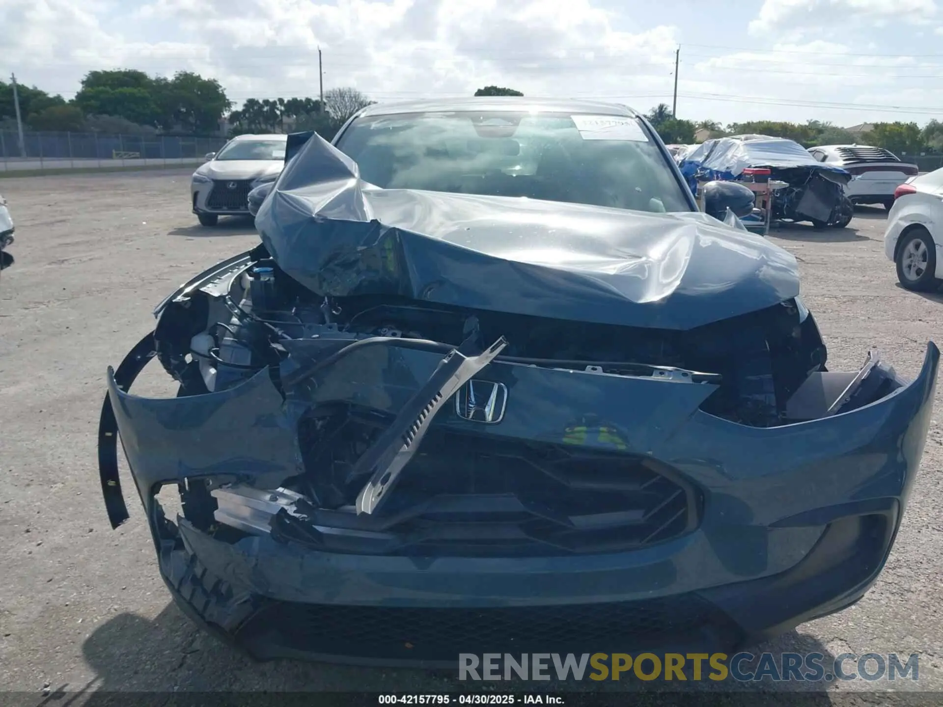12 Фотография поврежденного автомобиля 3CZ3Z1H55SM705048 HONDA HR-V 2025