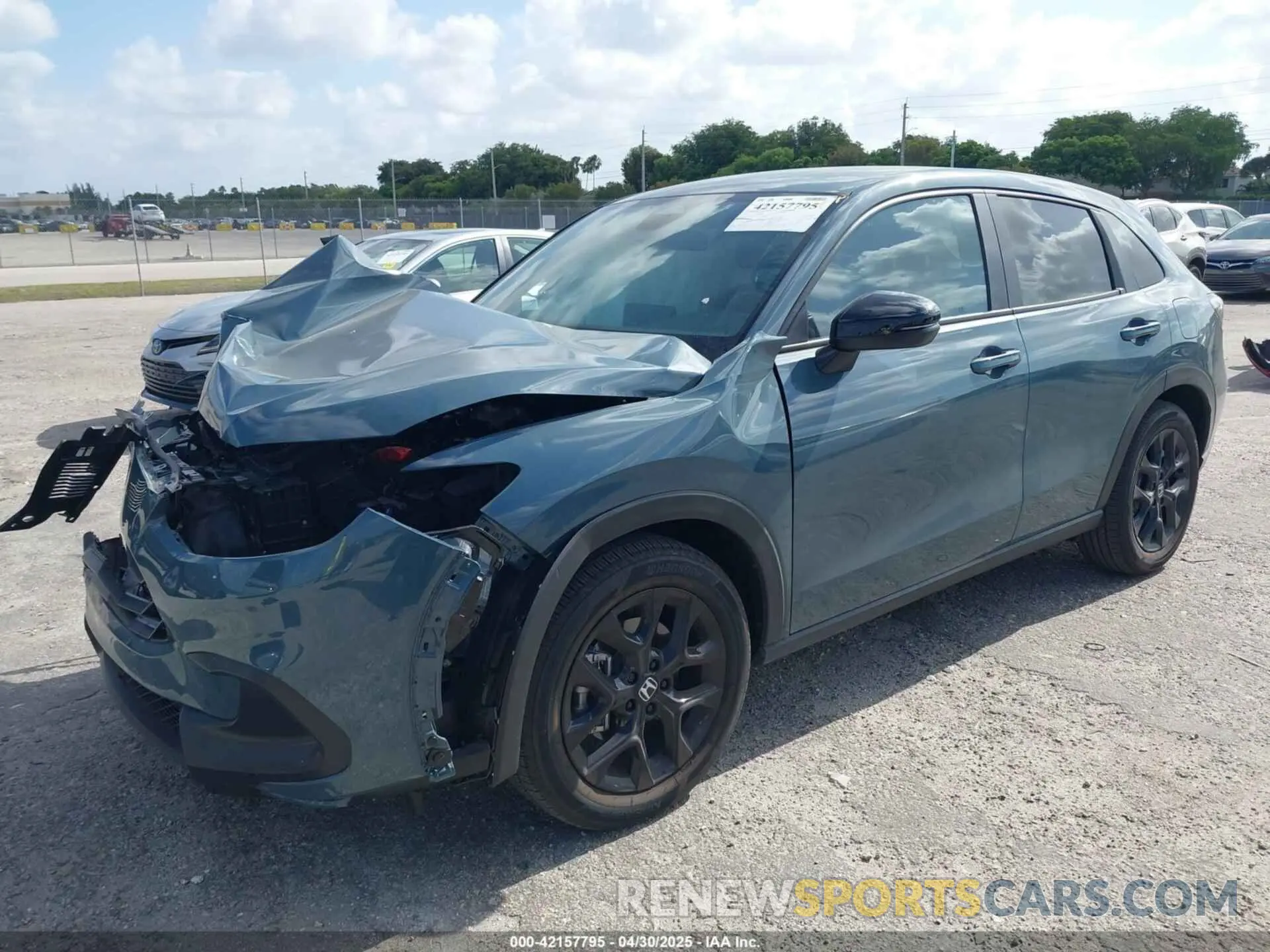 2 Фотография поврежденного автомобиля 3CZ3Z1H55SM705048 HONDA HR-V 2025