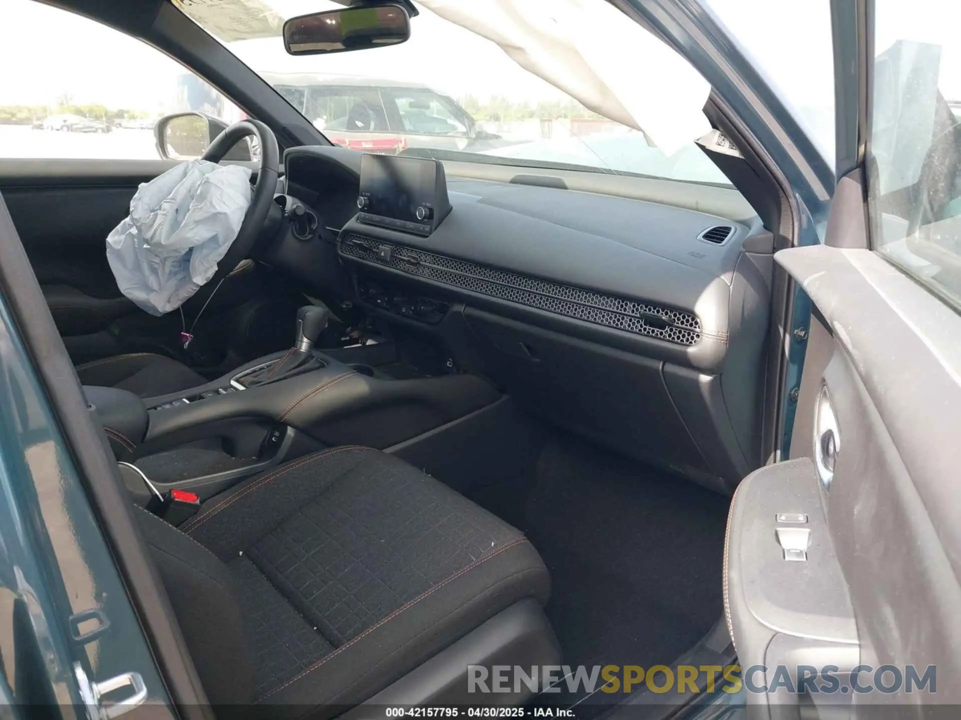 5 Фотография поврежденного автомобиля 3CZ3Z1H55SM705048 HONDA HR-V 2025
