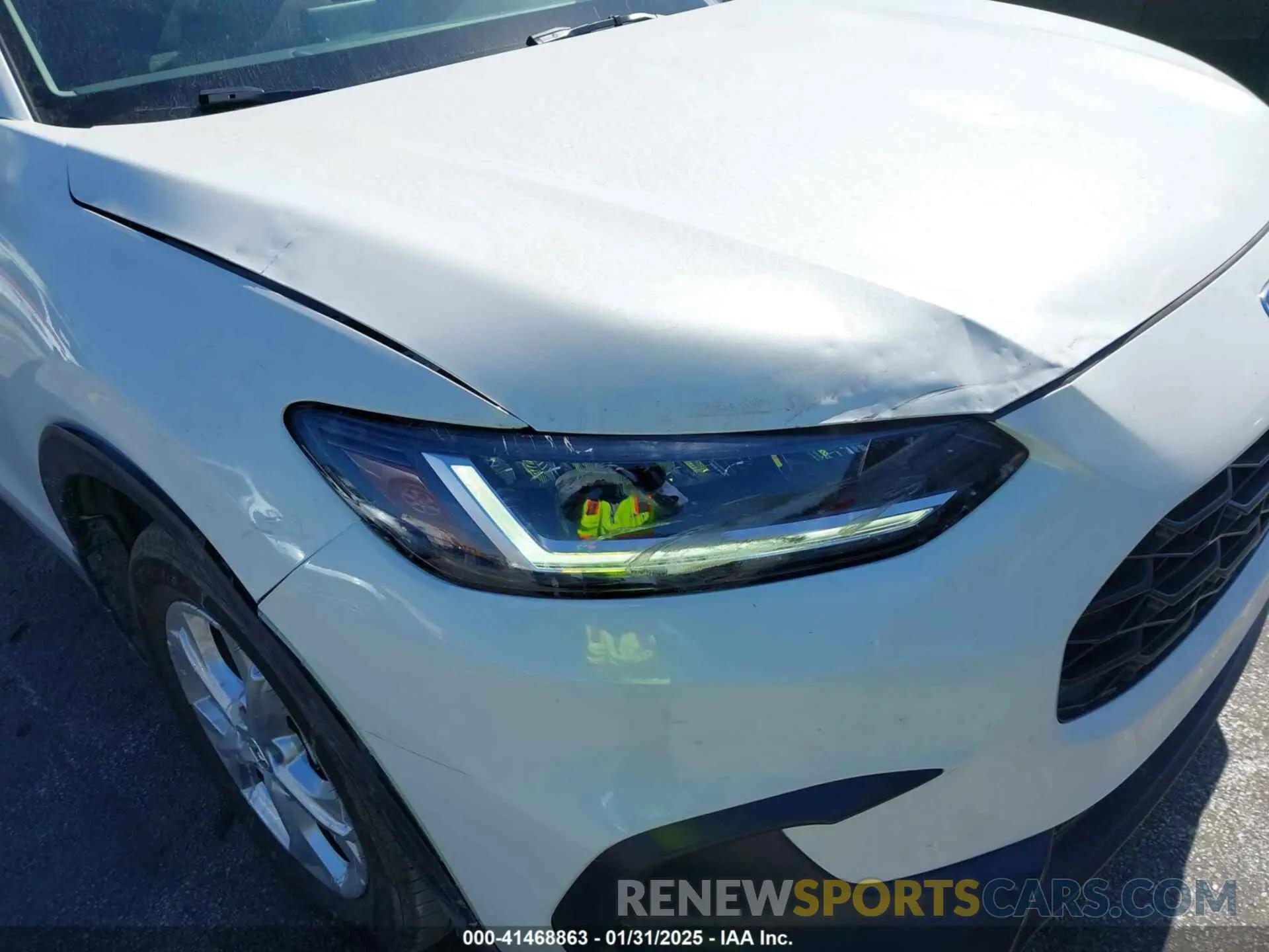 17 Photograph of a damaged car 3CZRZ1H30SM715565 HONDA HR-V 2025