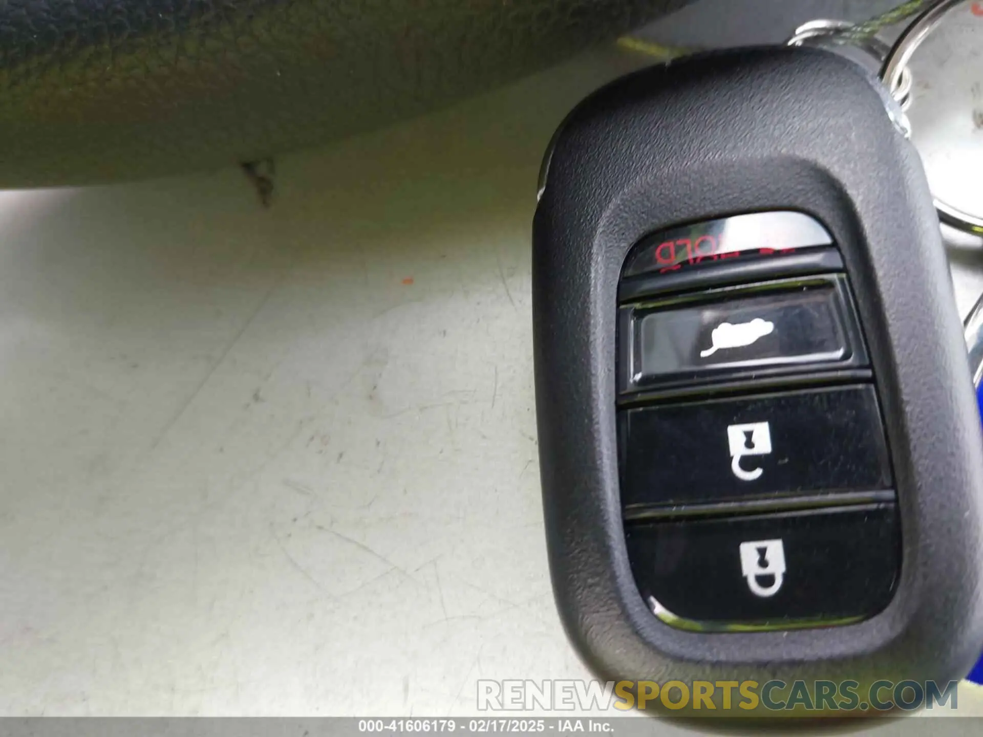 11 Фотография поврежденного автомобиля 3CZRZ1H30SM734875 HONDA HR-V 2025