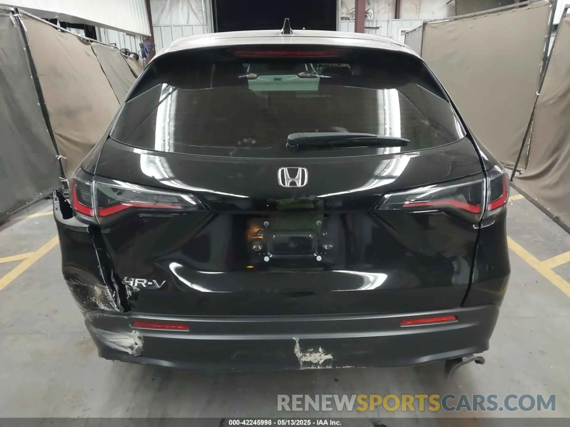 16 Photograph of a damaged car 3CZRZ1H31SM702517 HONDA HR-V 2025