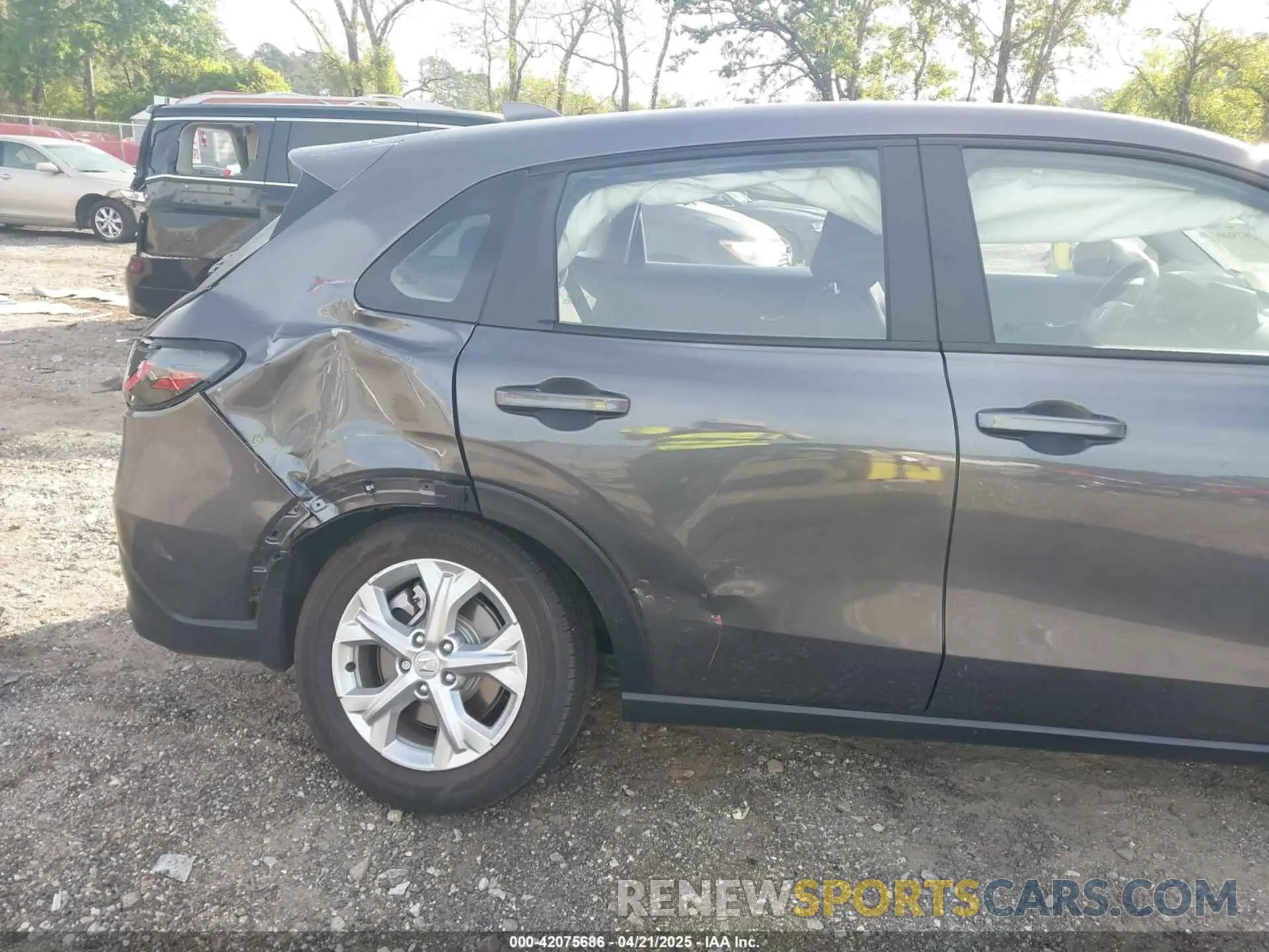 6 Фотография поврежденного автомобиля 3CZRZ1H32SM734439 HONDA HR-V 2025