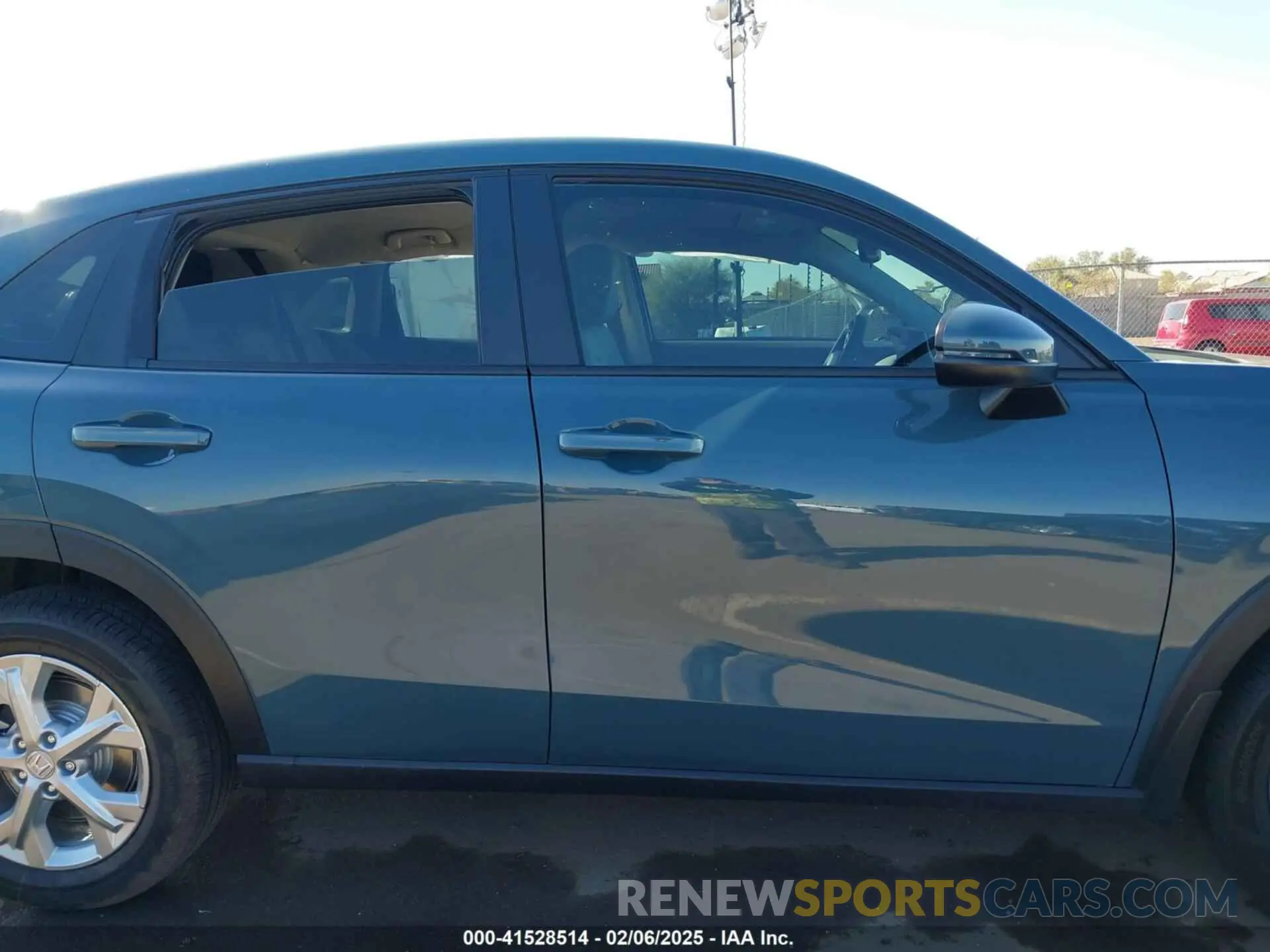 13 Фотография поврежденного автомобиля 3CZRZ1H32SM739818 HONDA HR-V 2025