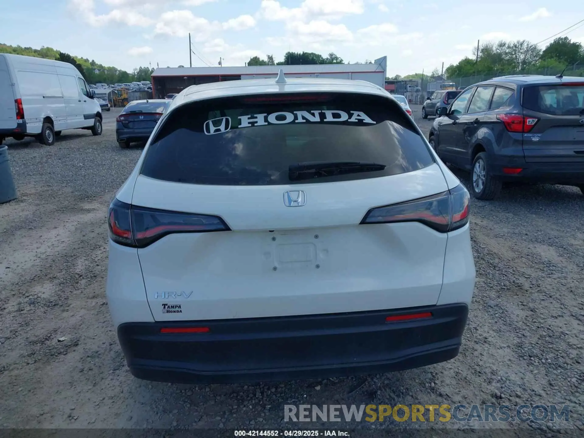 16 Photograph of a damaged car 3CZRZ1H33SM706505 HONDA HR-V 2025