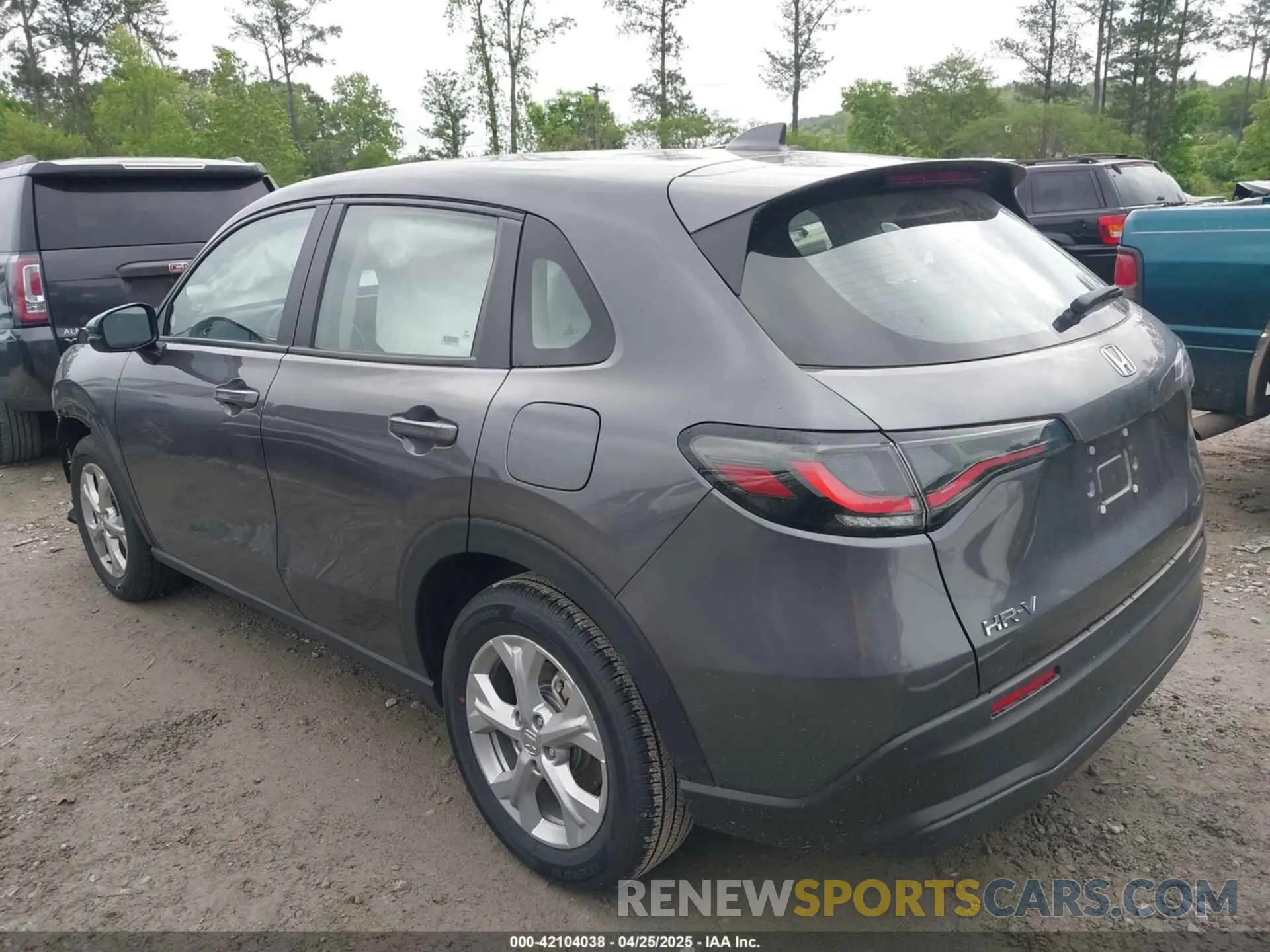 14 Photograph of a damaged car 3CZRZ1H33SM733543 HONDA HR-V 2025