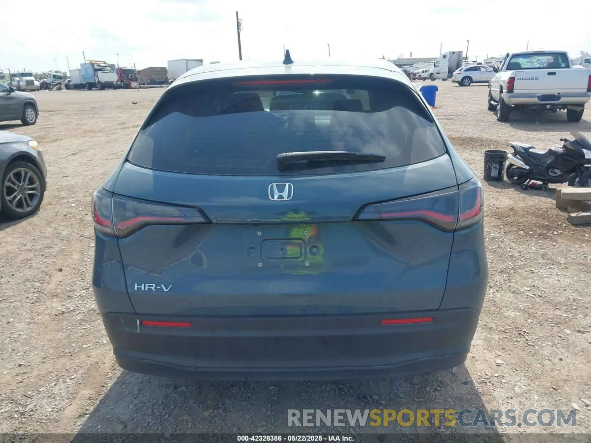 16 Фотография поврежденного автомобиля 3CZRZ1H34SM740551 HONDA HR-V 2025