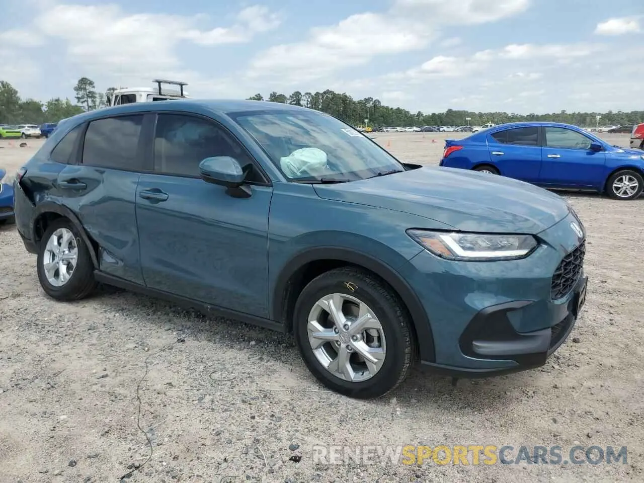 4 Photograph of a damaged car 3CZRZ1H35SM719031 HONDA HR-V 2025