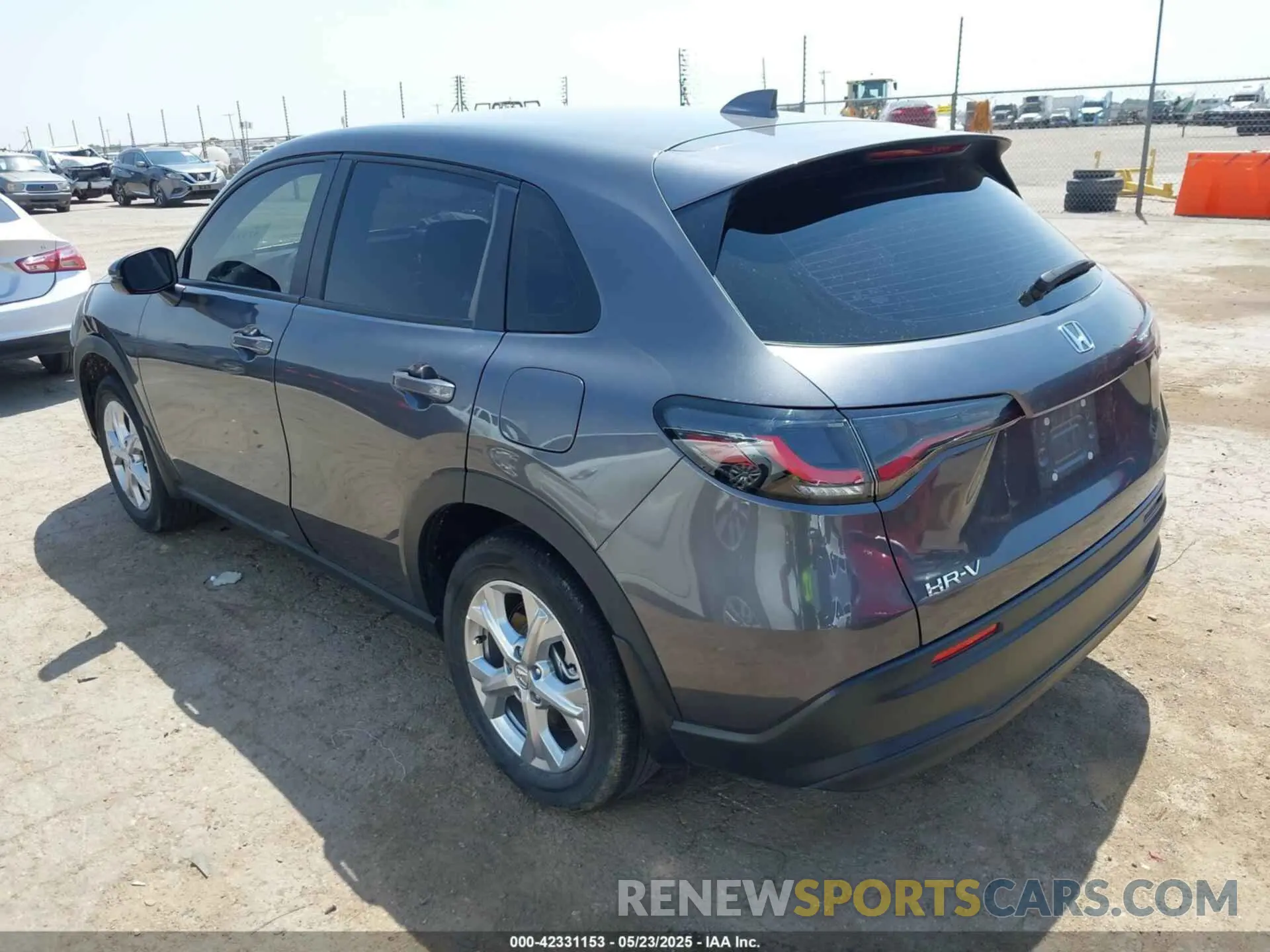 3 Photograph of a damaged car 3CZRZ1H36SM707552 HONDA HR-V 2025