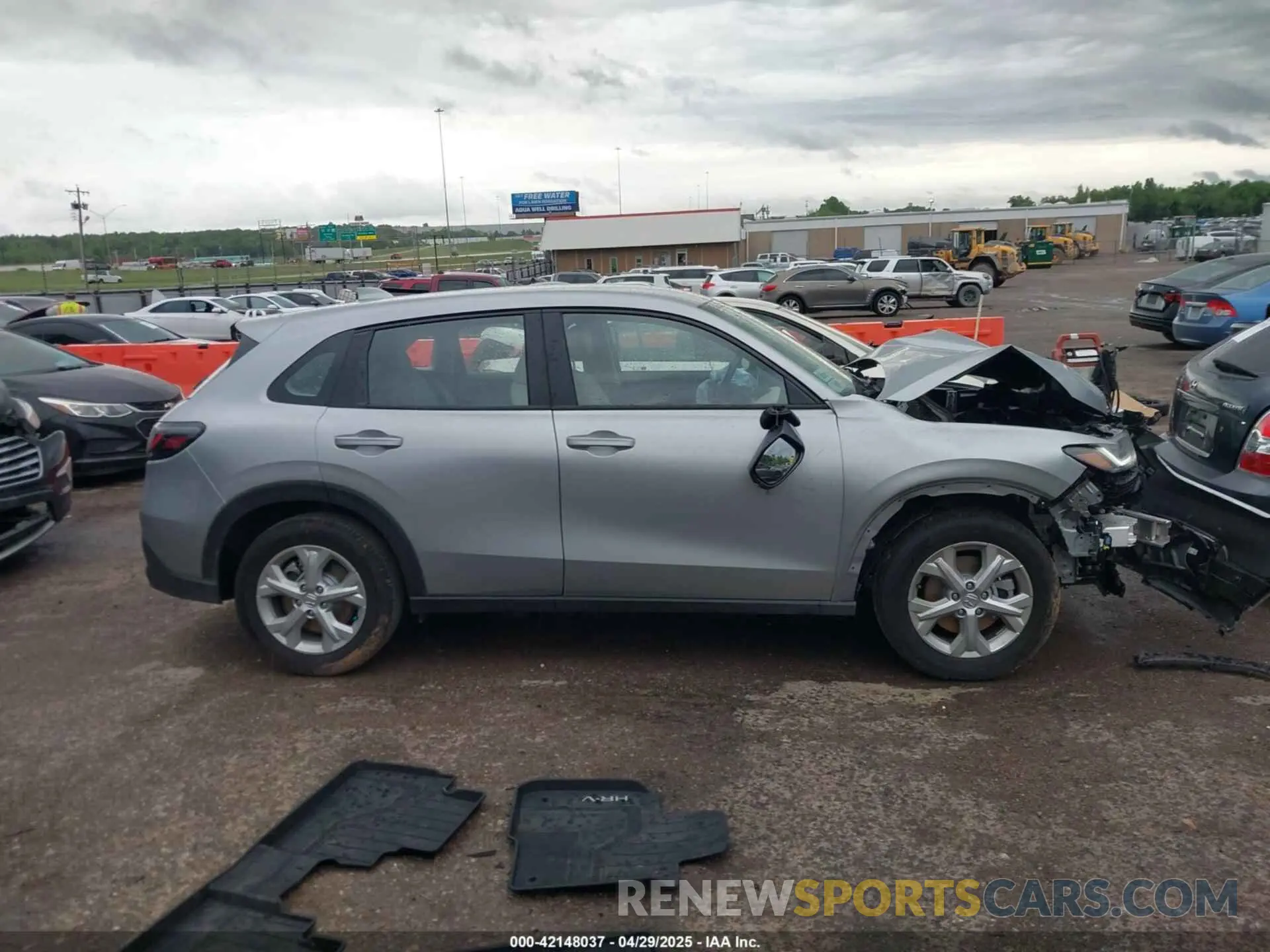 13 Photograph of a damaged car 3CZRZ1H36SM750725 HONDA HR-V 2025