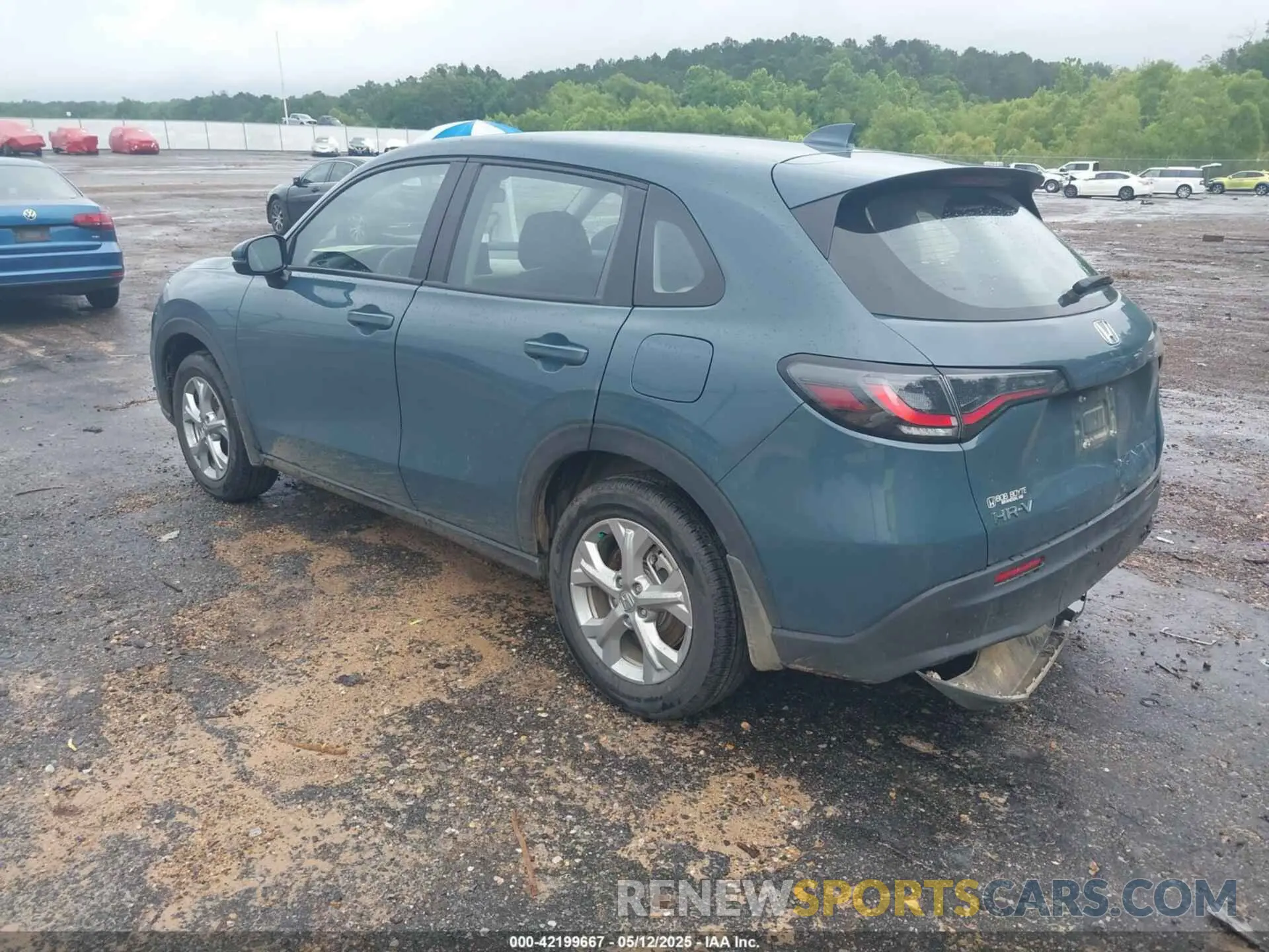 3 Фотография поврежденного автомобиля 3CZRZ1H38SM729360 HONDA HR-V 2025