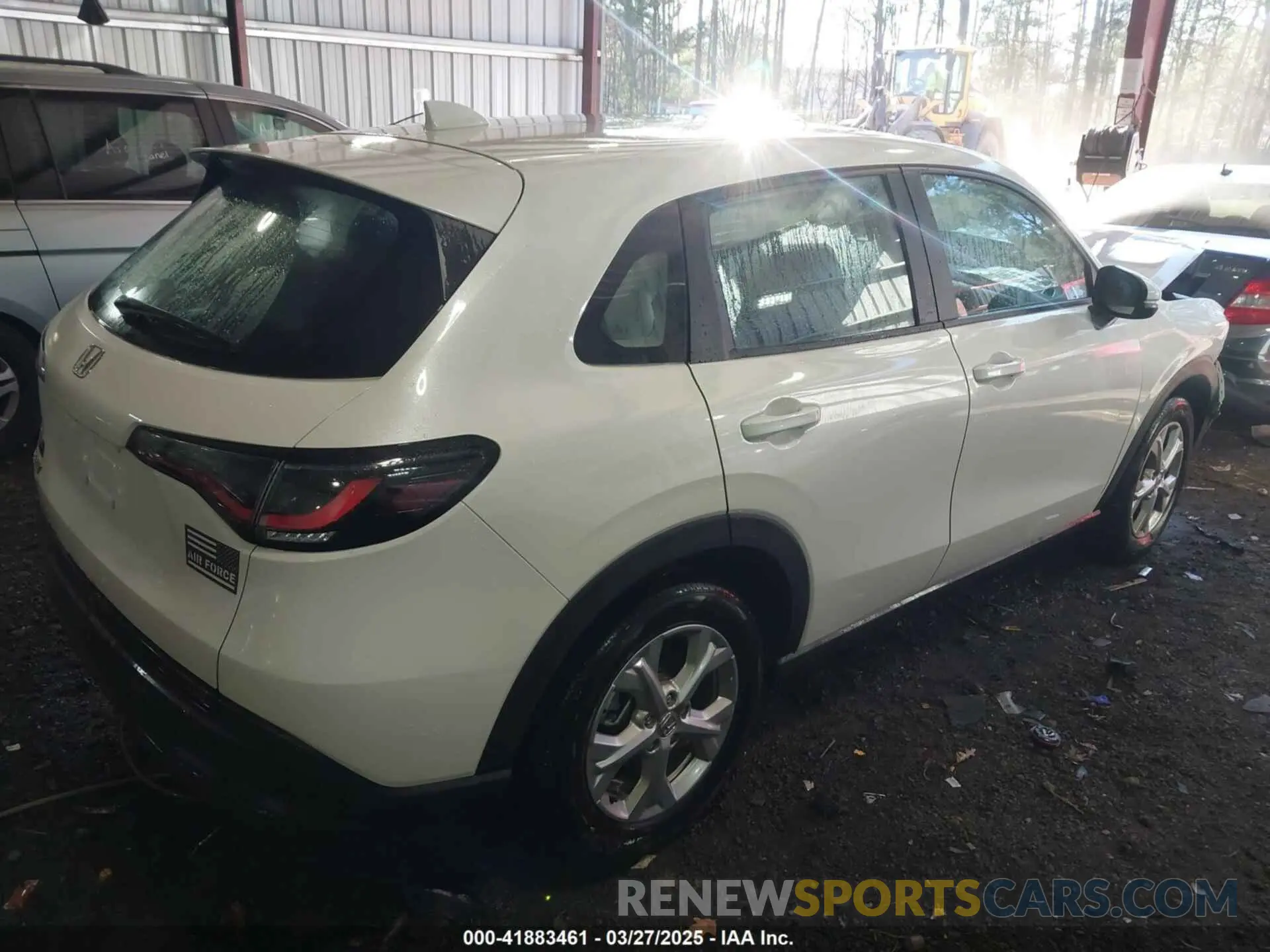 4 Фотография поврежденного автомобиля 3CZRZ1H38SM739726 HONDA HR-V 2025