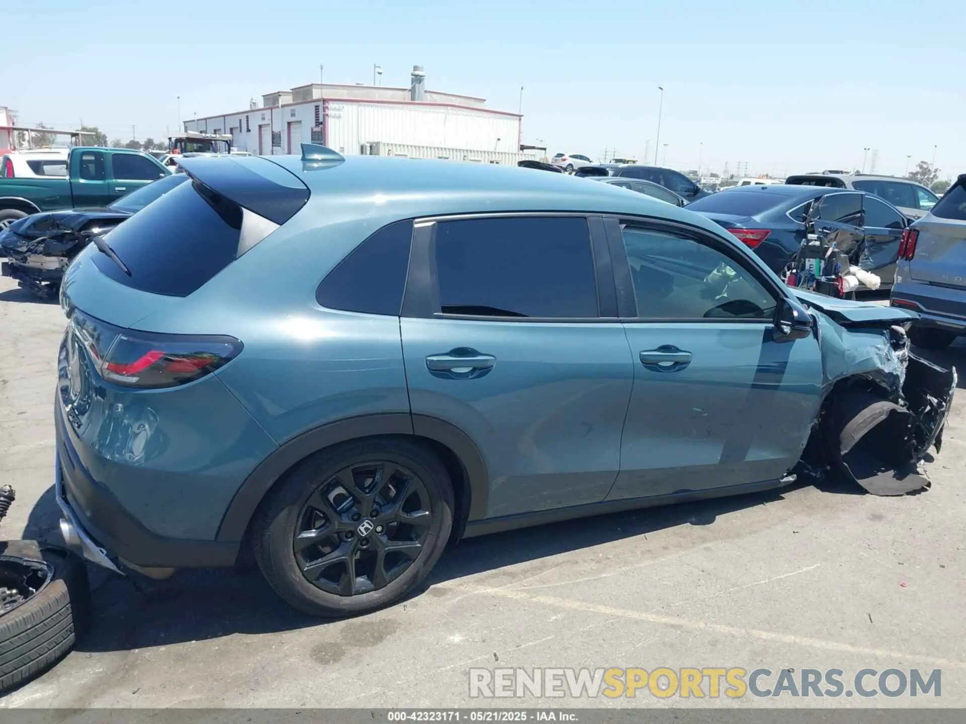 12 Фотография поврежденного автомобиля 3CZRZ1H50SM700162 HONDA HR-V 2025