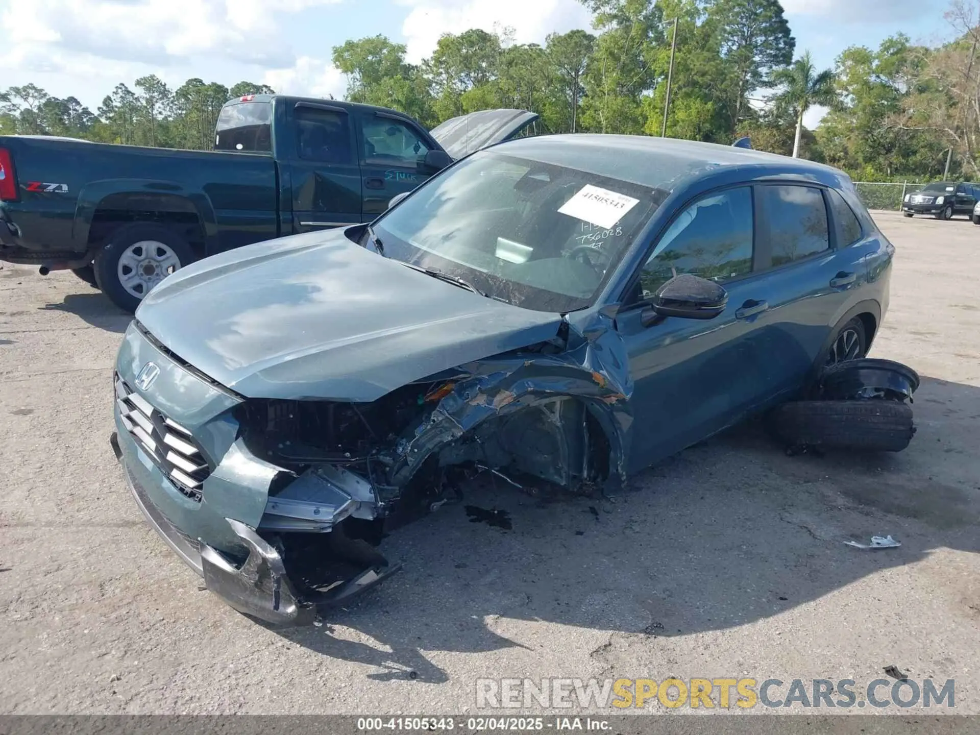 2 Фотография поврежденного автомобиля 3CZRZ1H50SM736028 HONDA HR-V 2025