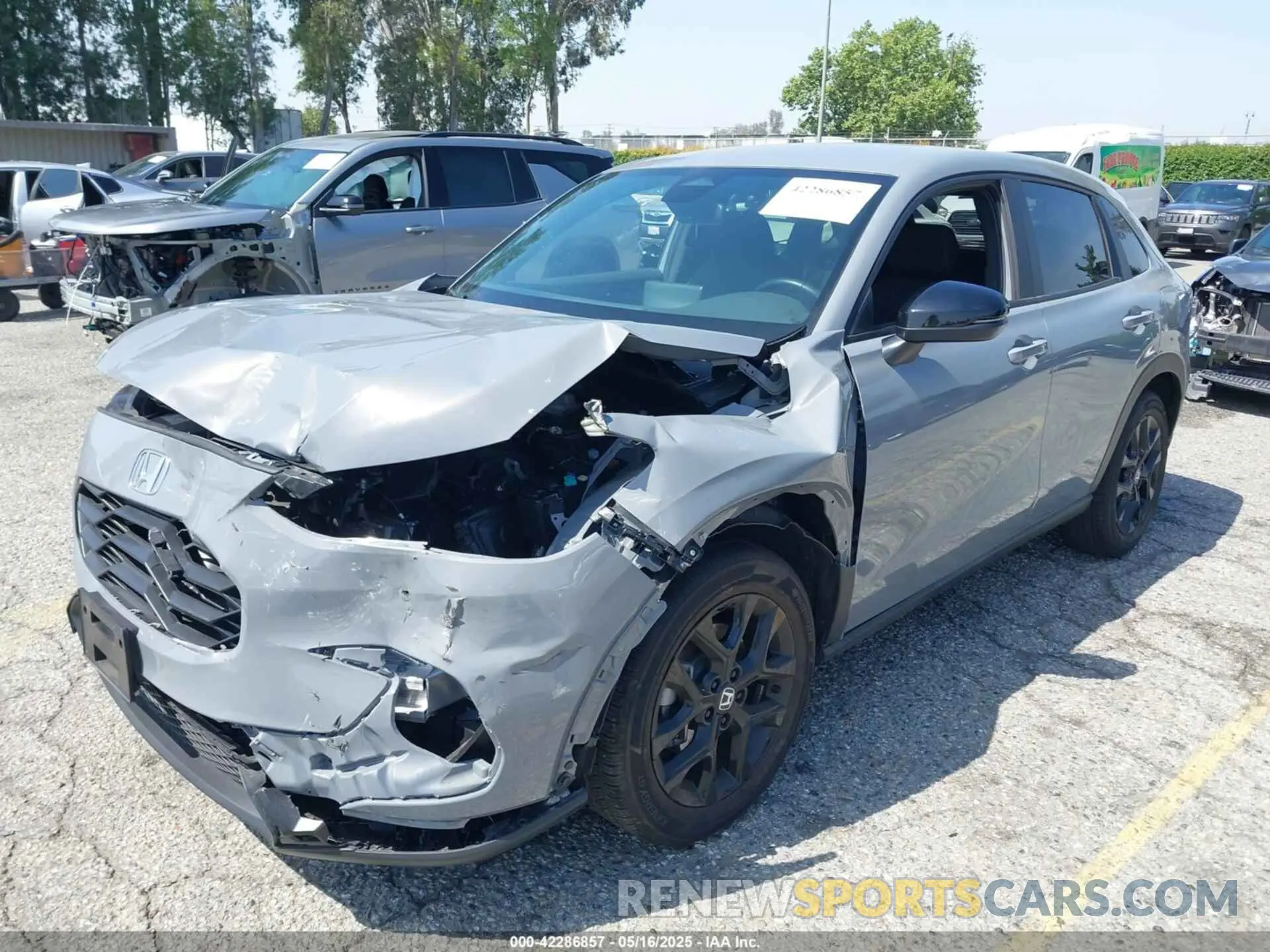 2 Photograph of a damaged car 3CZRZ1H50SM740225 HONDA HR-V 2025