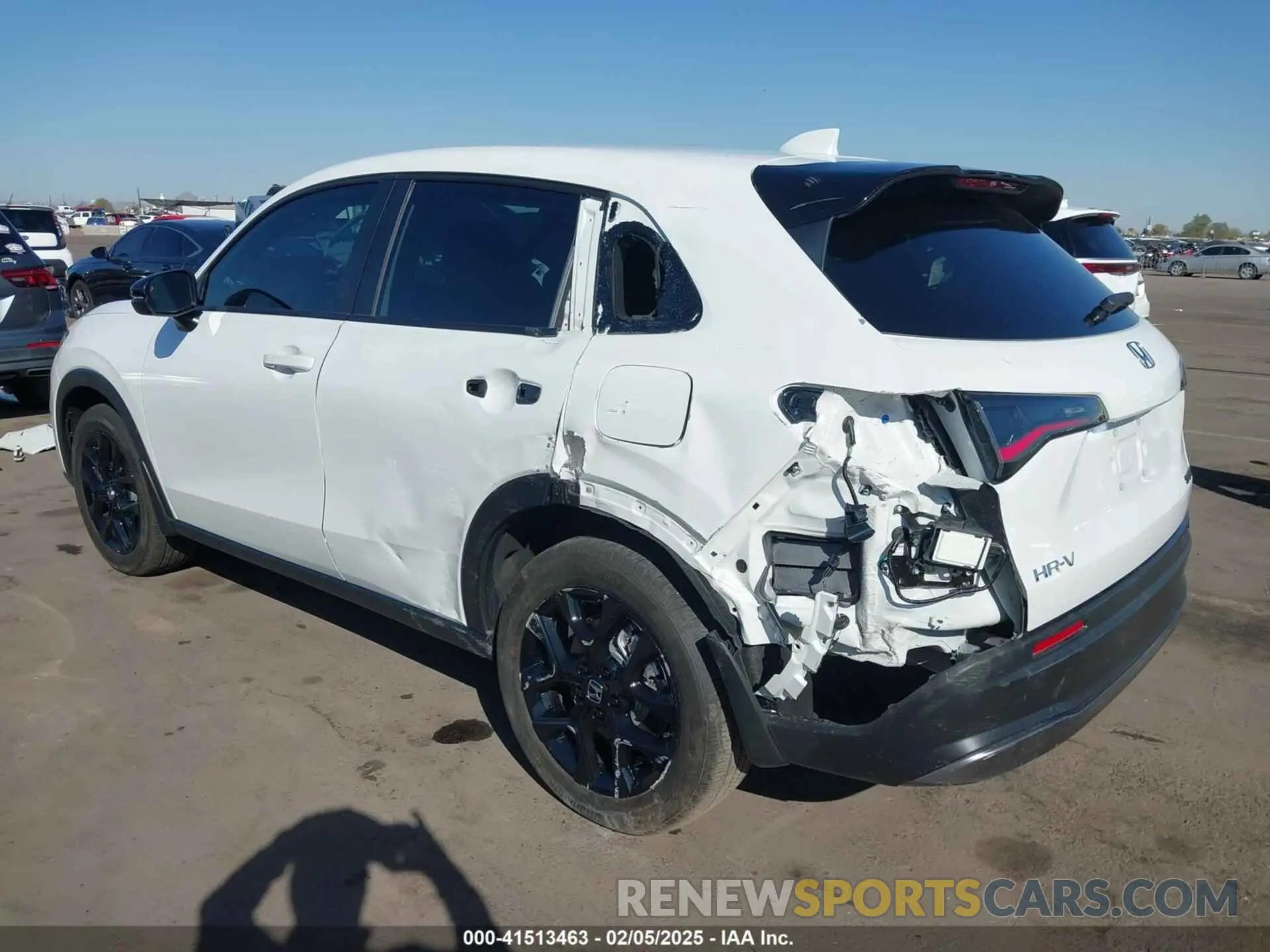 3 Фотография поврежденного автомобиля 3CZRZ1H51SM717178 HONDA HR-V 2025
