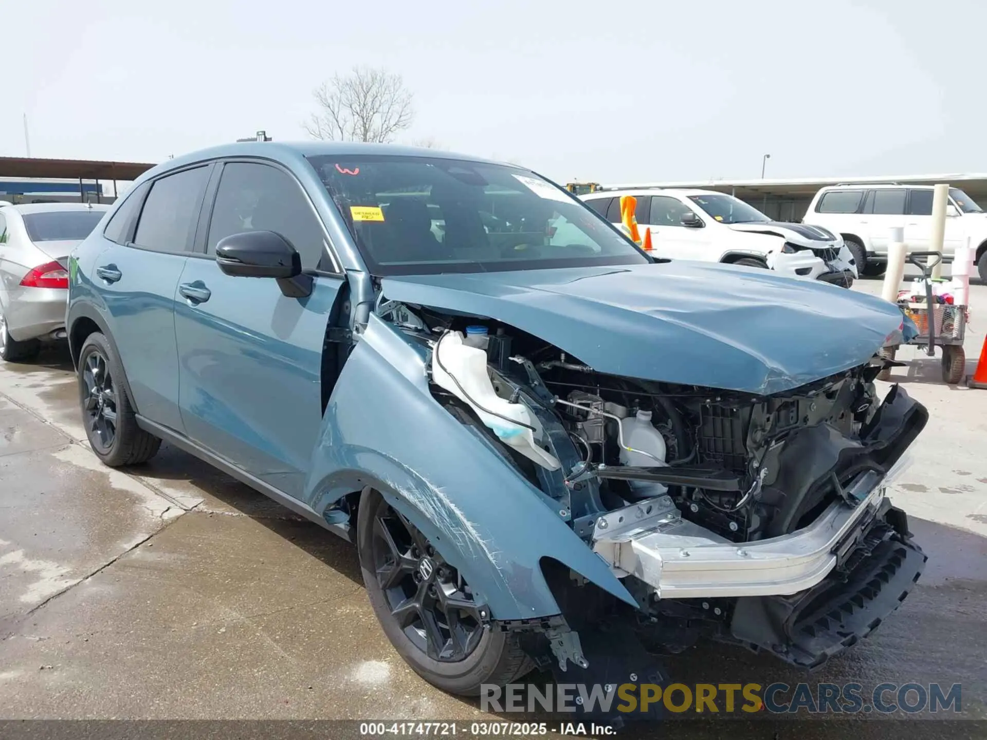 1 Photograph of a damaged car 3CZRZ1H52SM723460 HONDA HR-V 2025