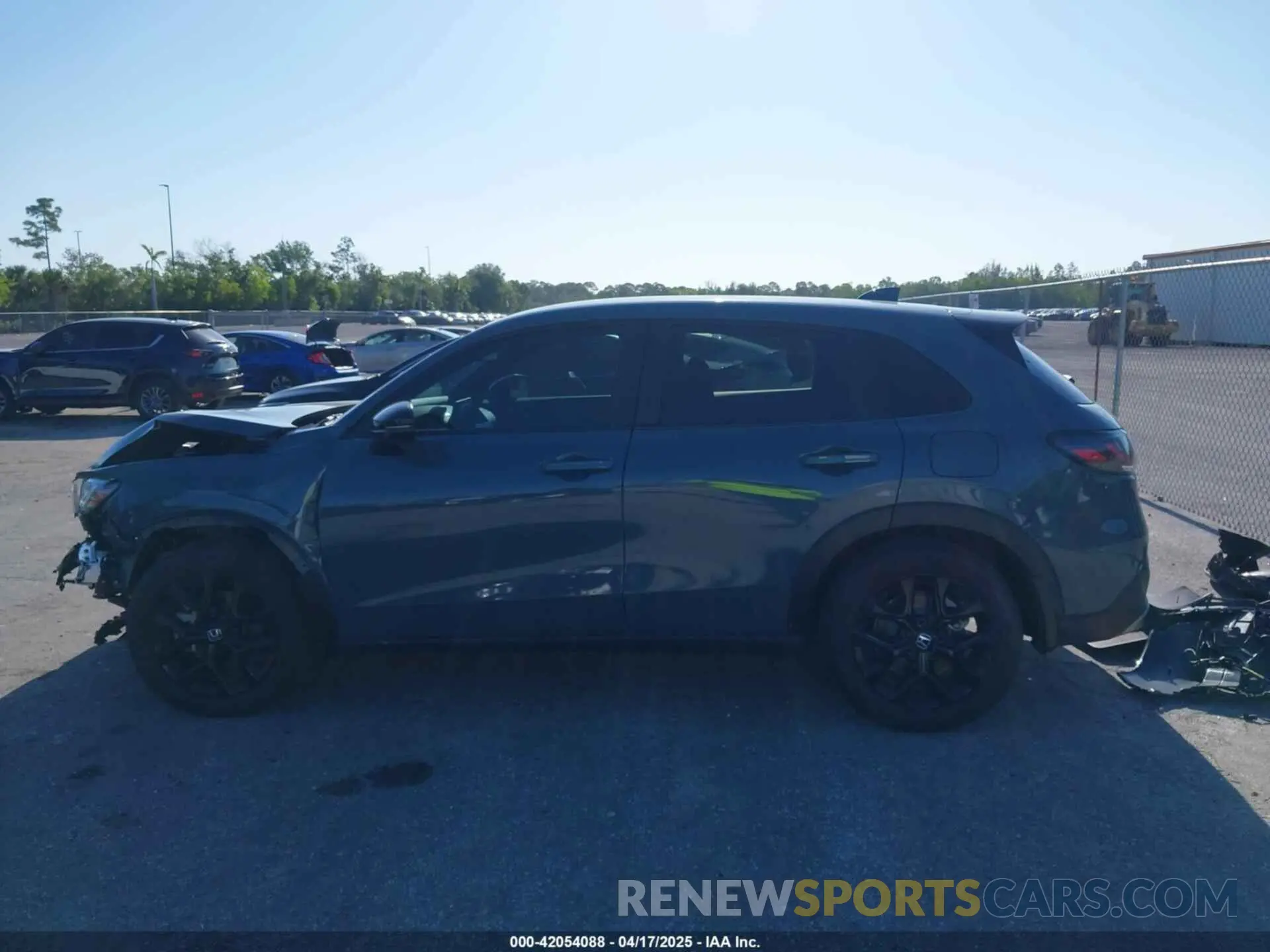 14 Фотография поврежденного автомобиля 3CZRZ1H56SM726586 HONDA HR-V 2025
