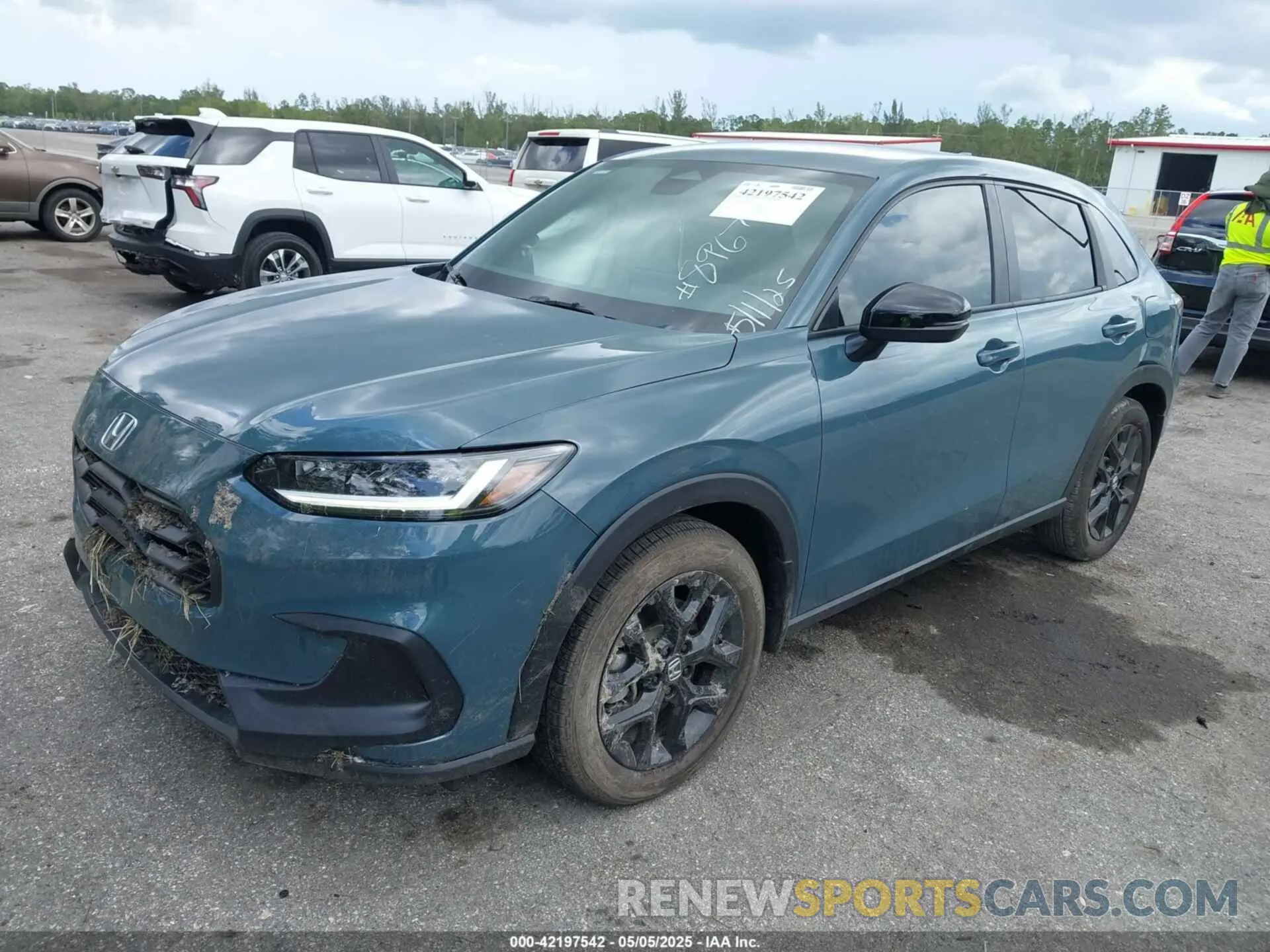 2 Photograph of a damaged car 3CZRZ1H56SM728967 HONDA HR-V 2025
